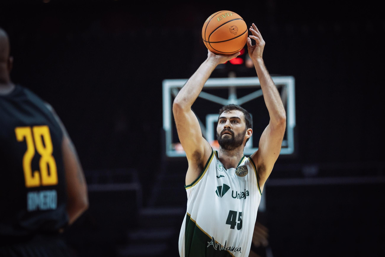 Las fotos del Unicaja - Al Ahli de la Copa Intercontinental de baloncesto