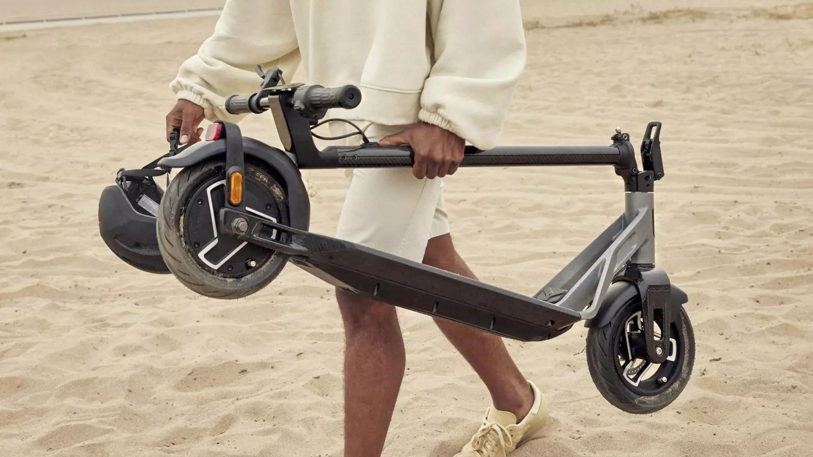 Imagen de archivo de un patinete eléctrico