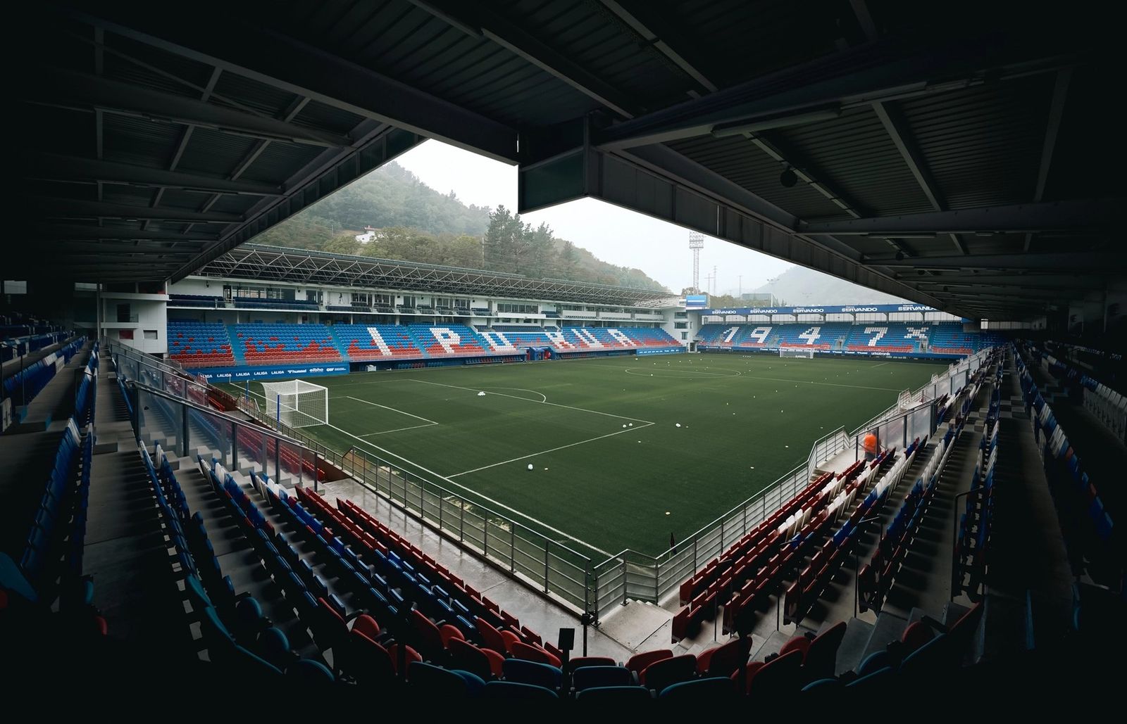 Estadio Municipal de Ipurua.