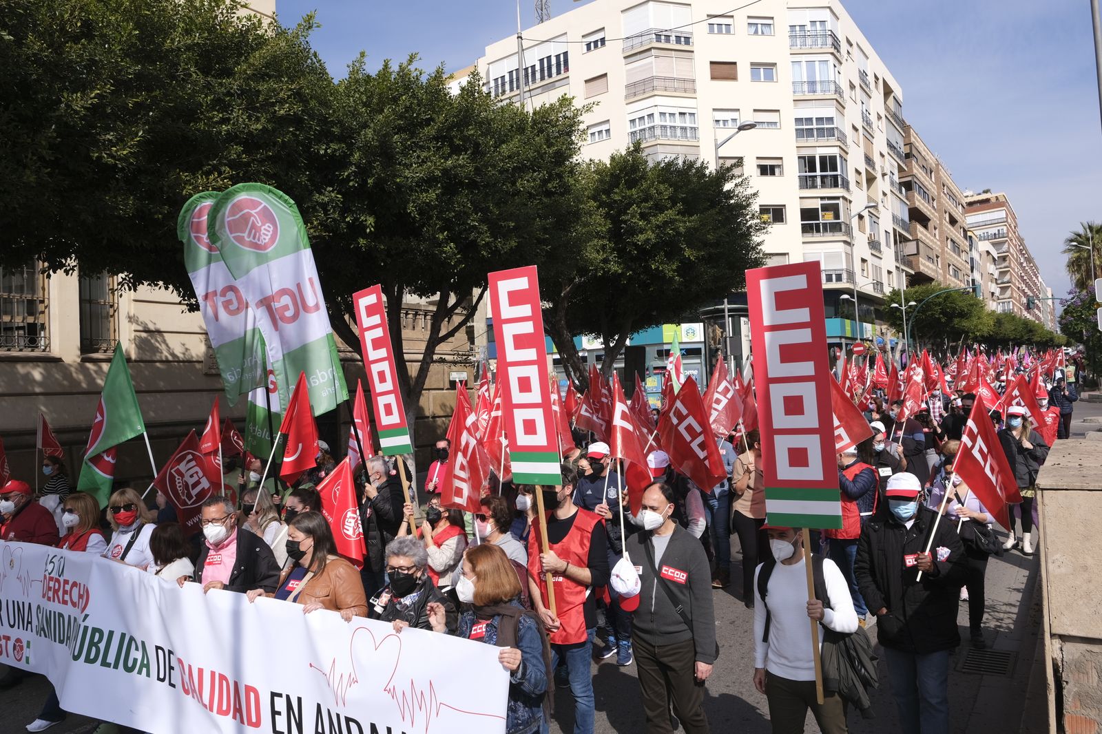 Imágenes de la manifestación a favor de la sanidad pública en Almería
