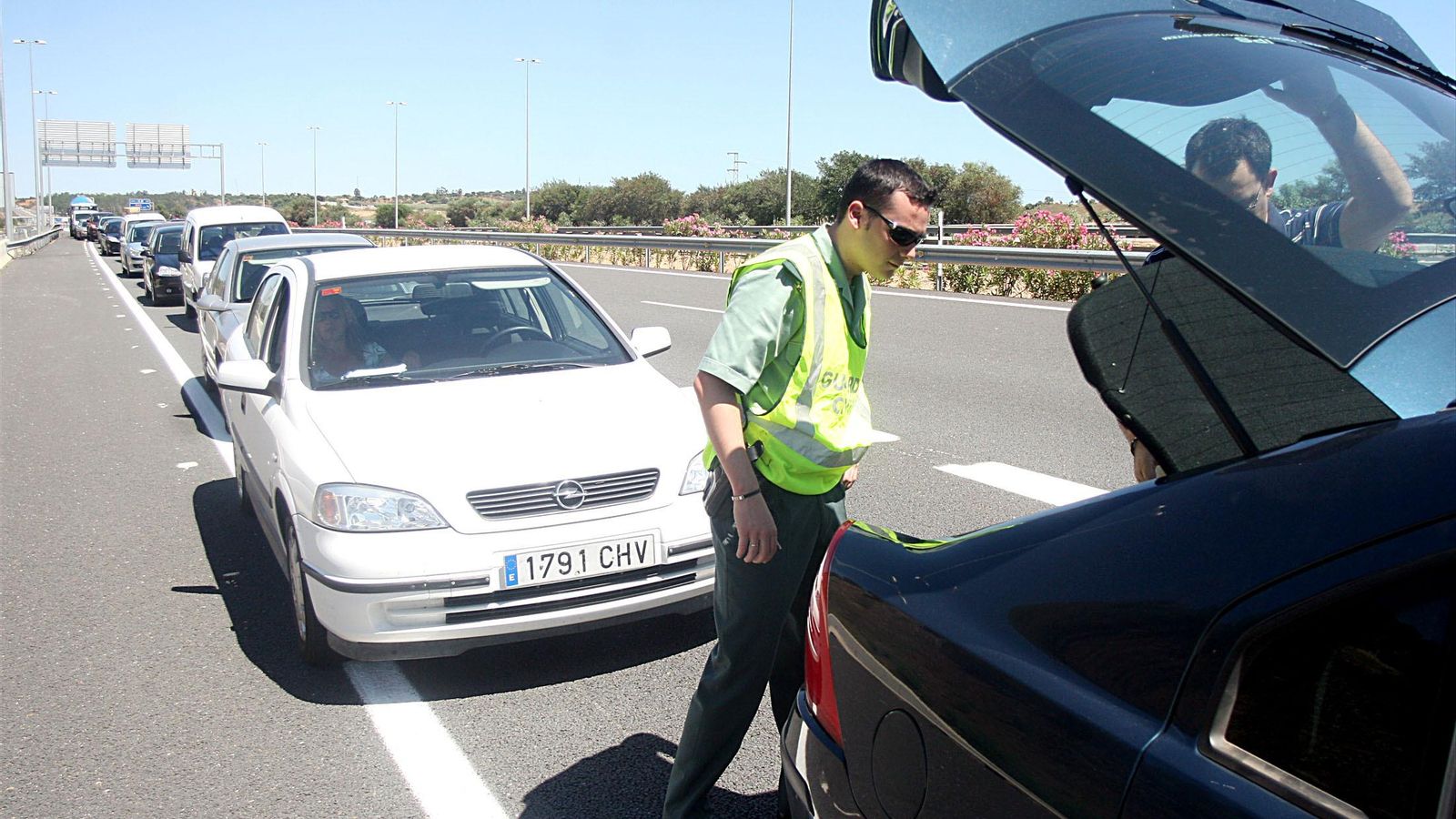 Registro de la Guardia Civil el día que apareció el coche de ETA Registro de la Guardia Civil el día que apareció el coche de ETA