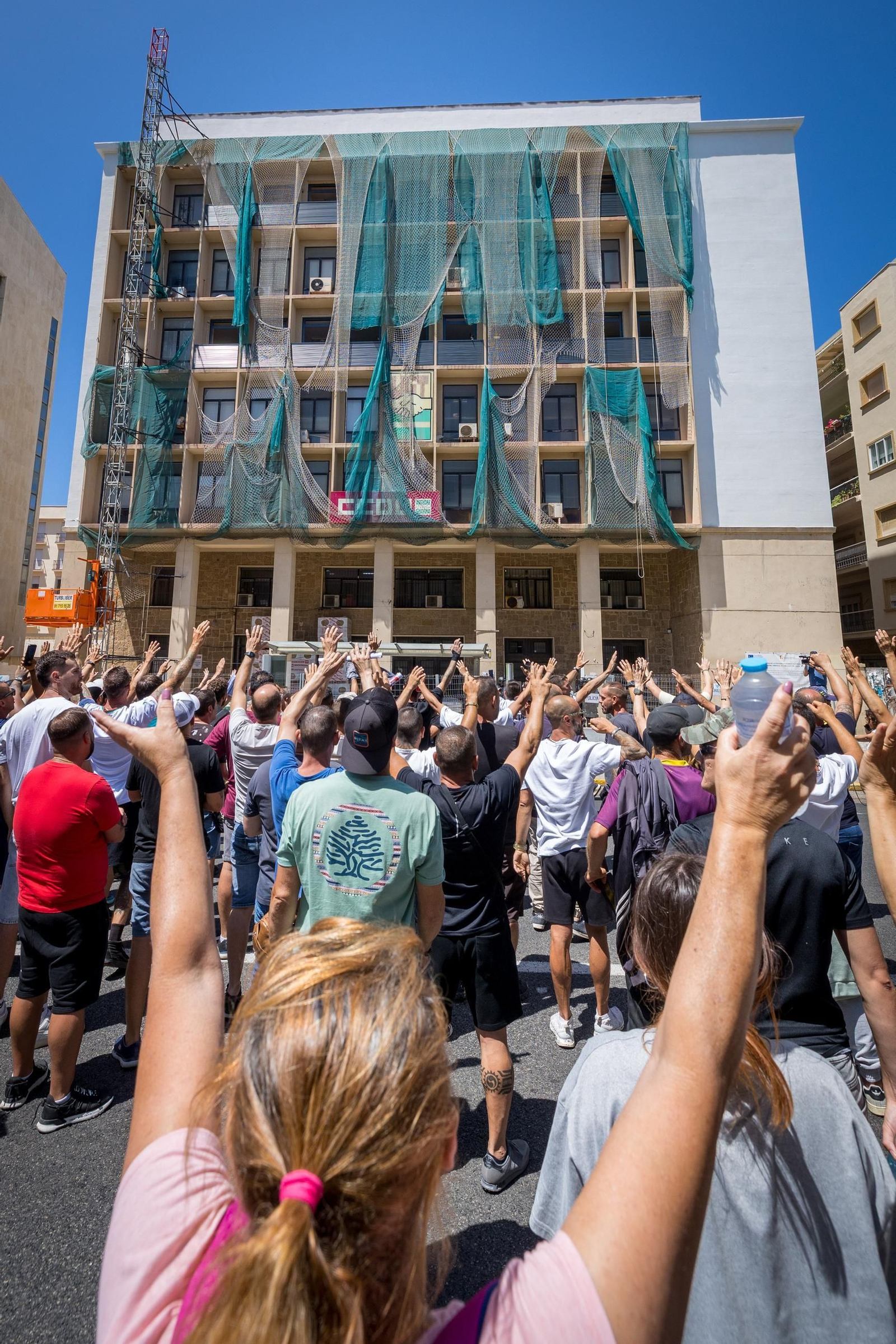 Las imágenes de las protestas de la huelga del metal en Cádiz de este miércoles 25 de junio