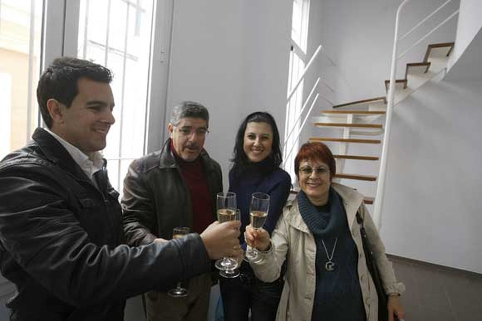 Teófila Martínez entrega las llaves de las viviendas construidas en Botica, 27

Foto: Jose Braza