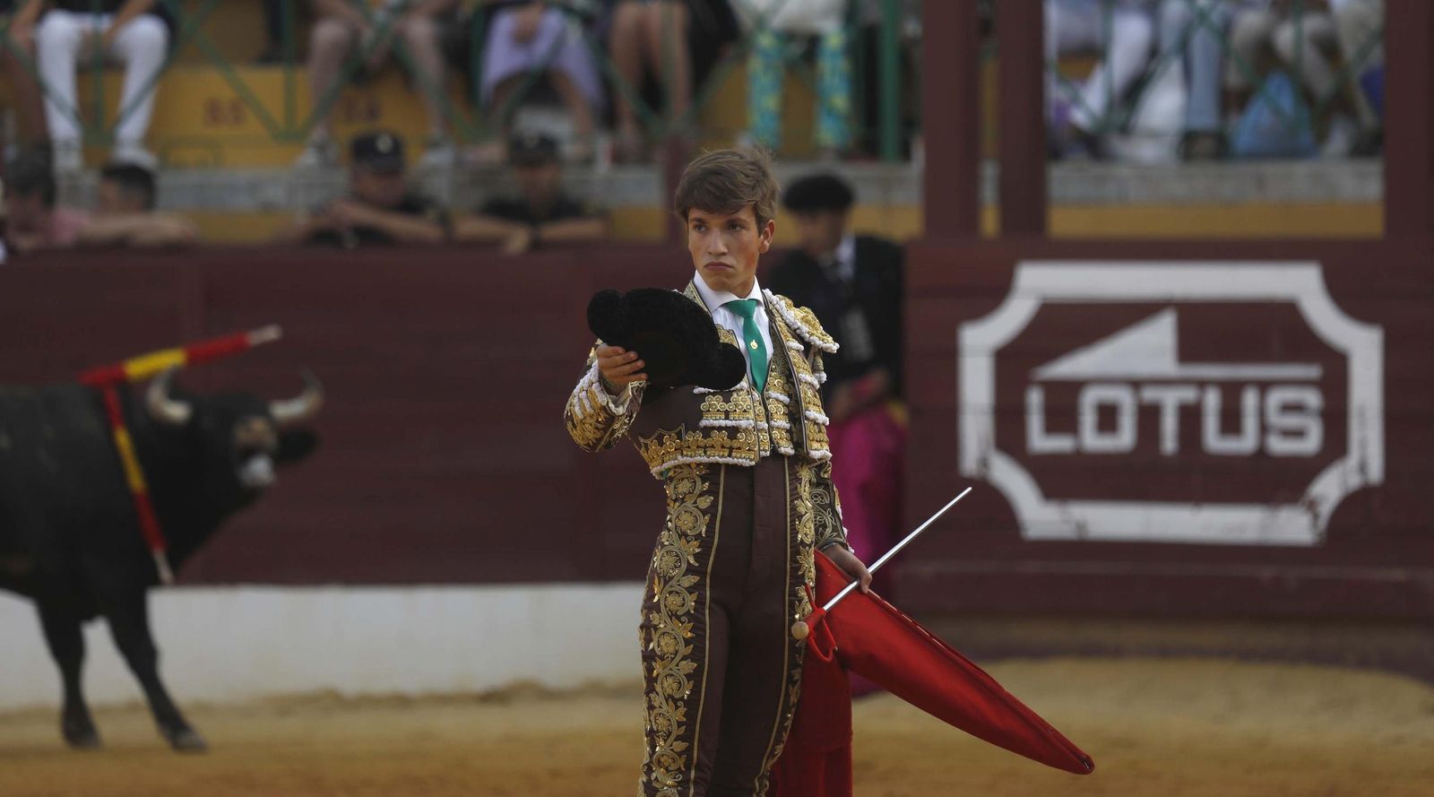Fotos del triunfo de Manuel Roman y Javier Zulueta con la buena novillada de Núñez de Tarifa que abrió la Feria de La Línea