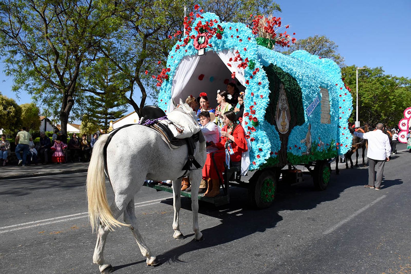 Imágenes de los carros de la Hermandad del Rocío de Huelva