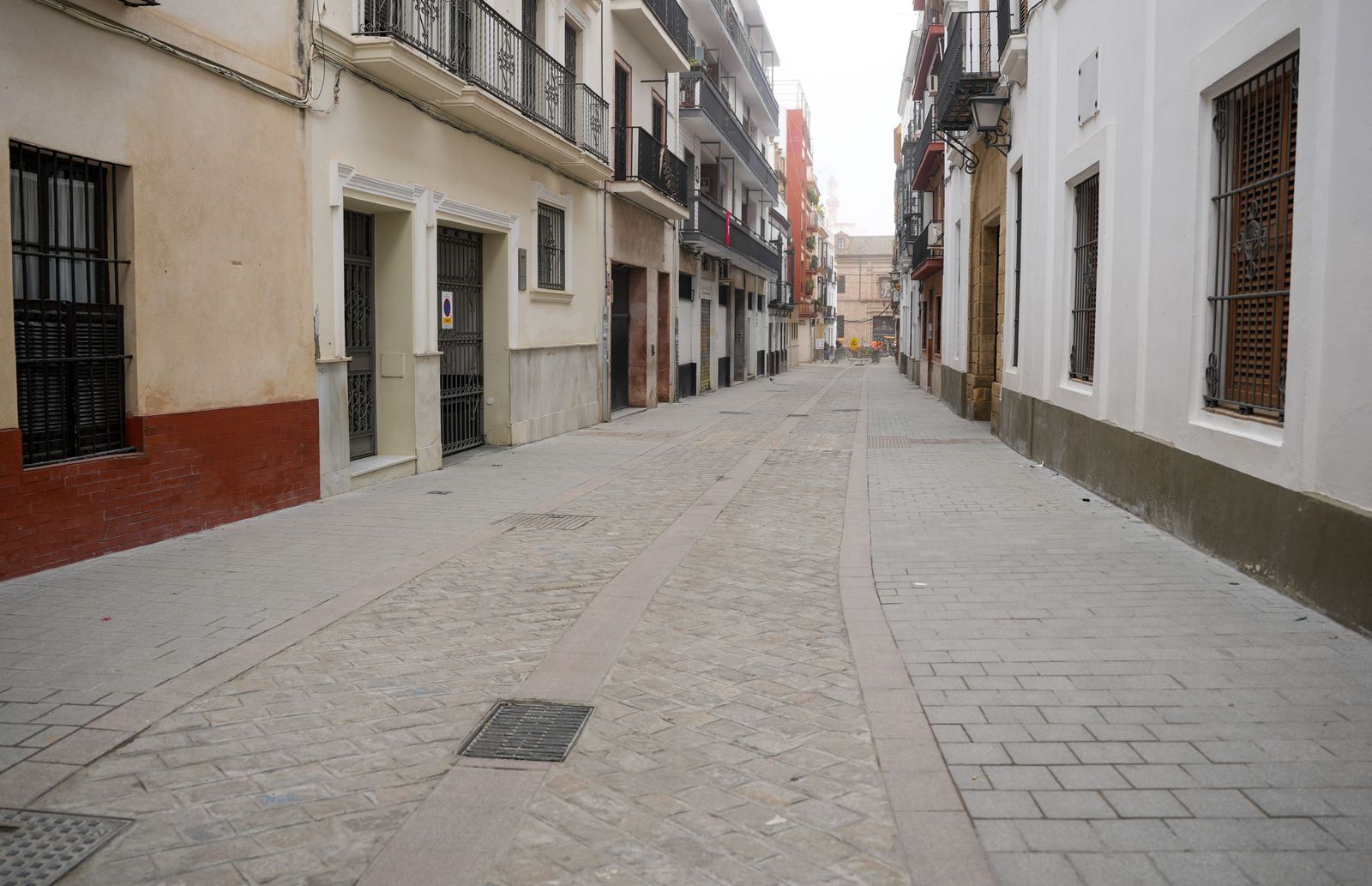 El nuevo aspecto de la calle Santa Ángela tras la reforma.