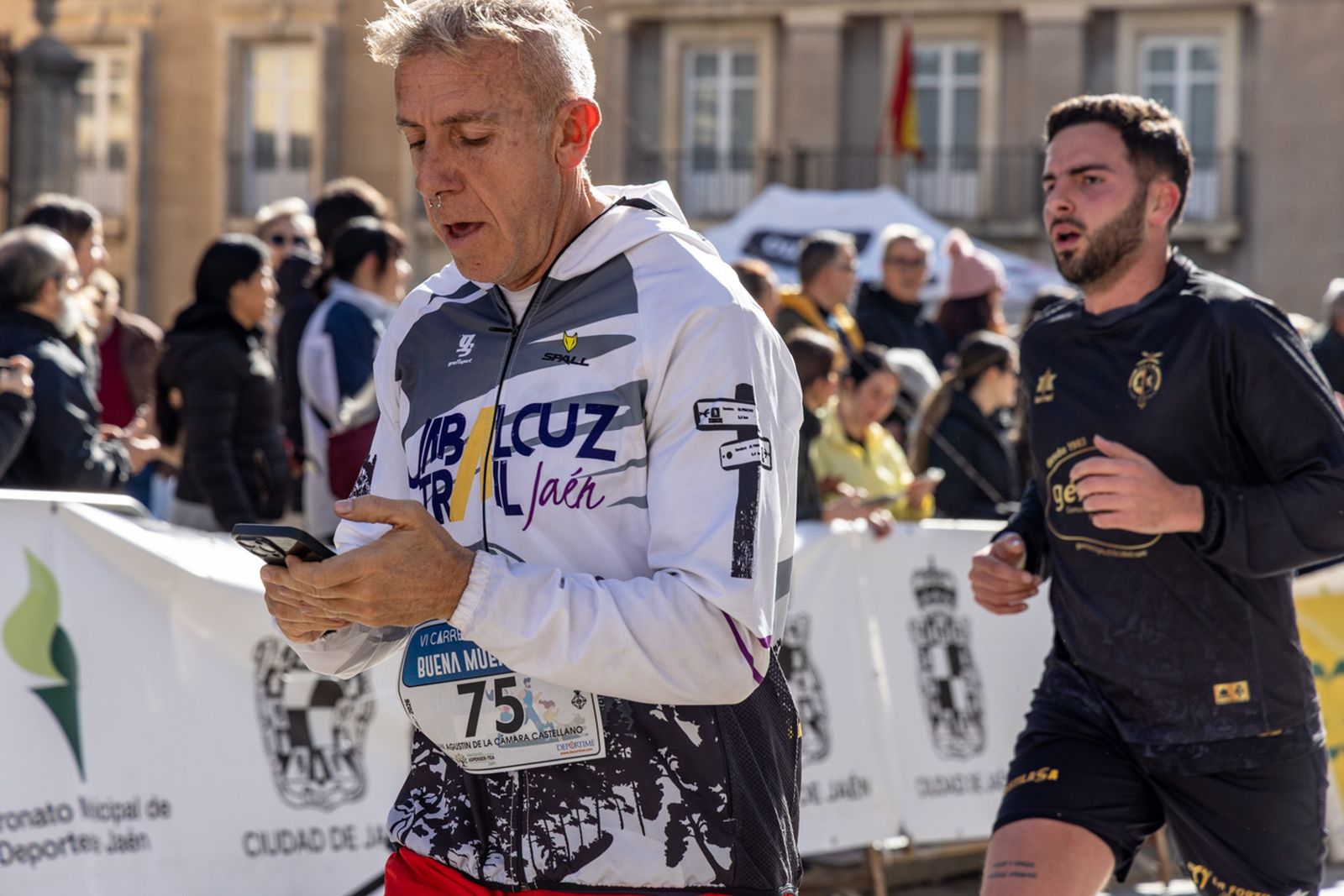 En imágenes: deporte y solidaridad se dan la mano en la VI Carrera-Caminata de la Hermandad de la Buena Muerte (1)