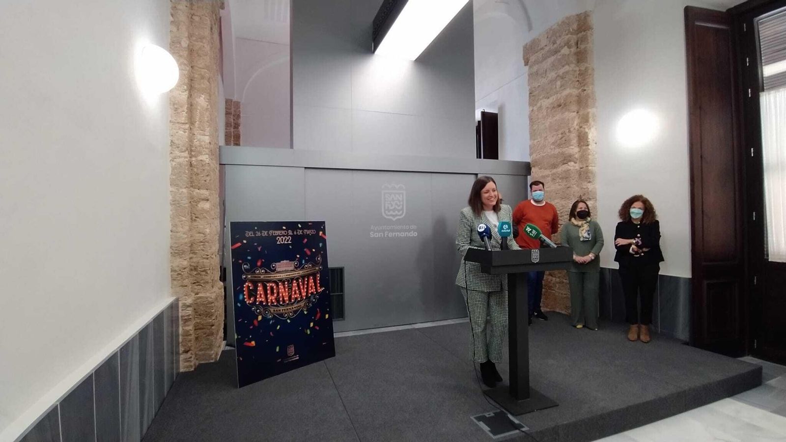 Patricia Cavada, al dar a conocer la gala inaugural del Carnaval isleño.