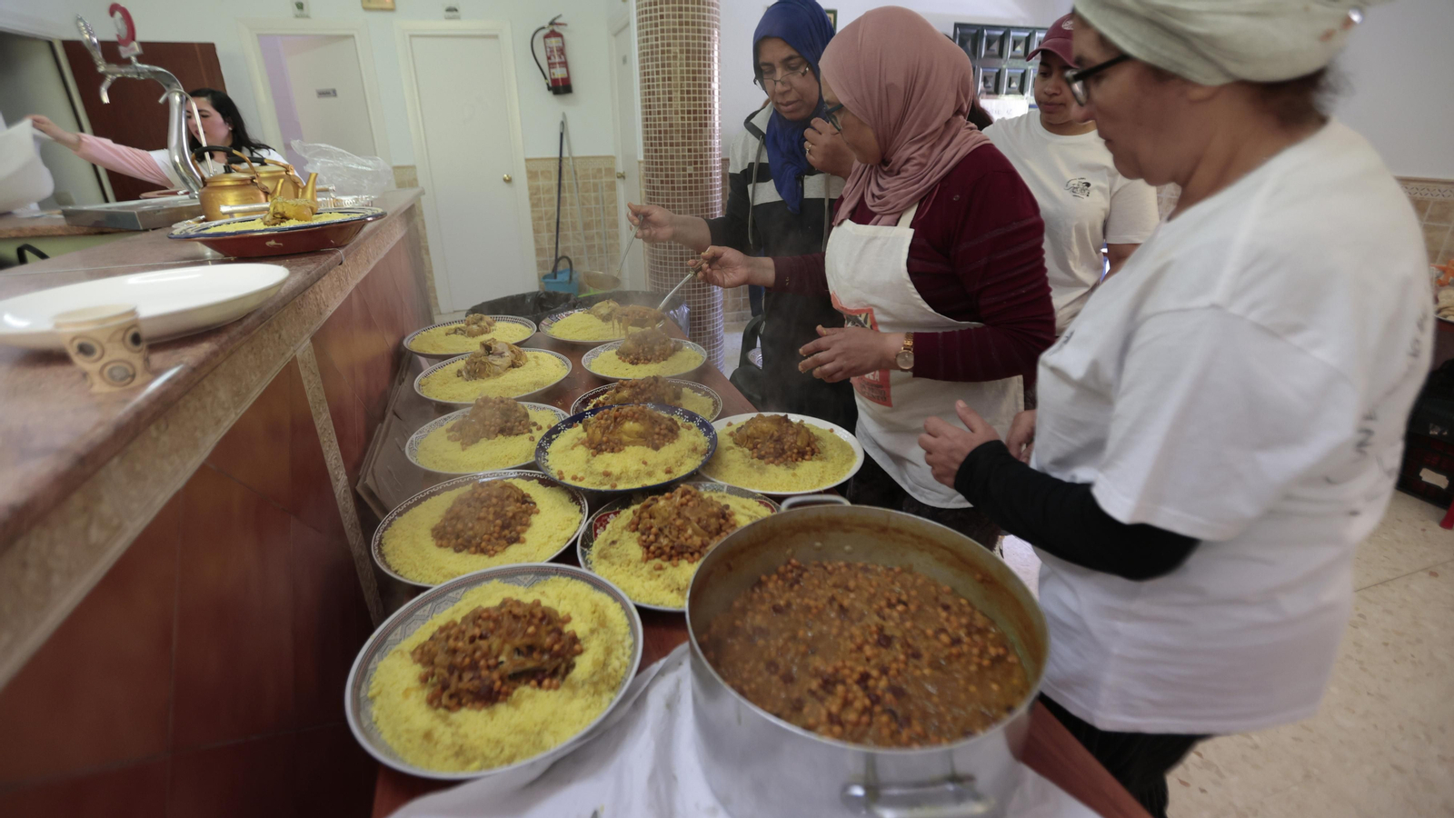 Las fotos de la convivencia vecinal "Sabores de Marruecos" de Márgenes y Vínculos Las fotos de la convivencia vecinal "Sabores de Marruecos" de Márgenes y Vínculos