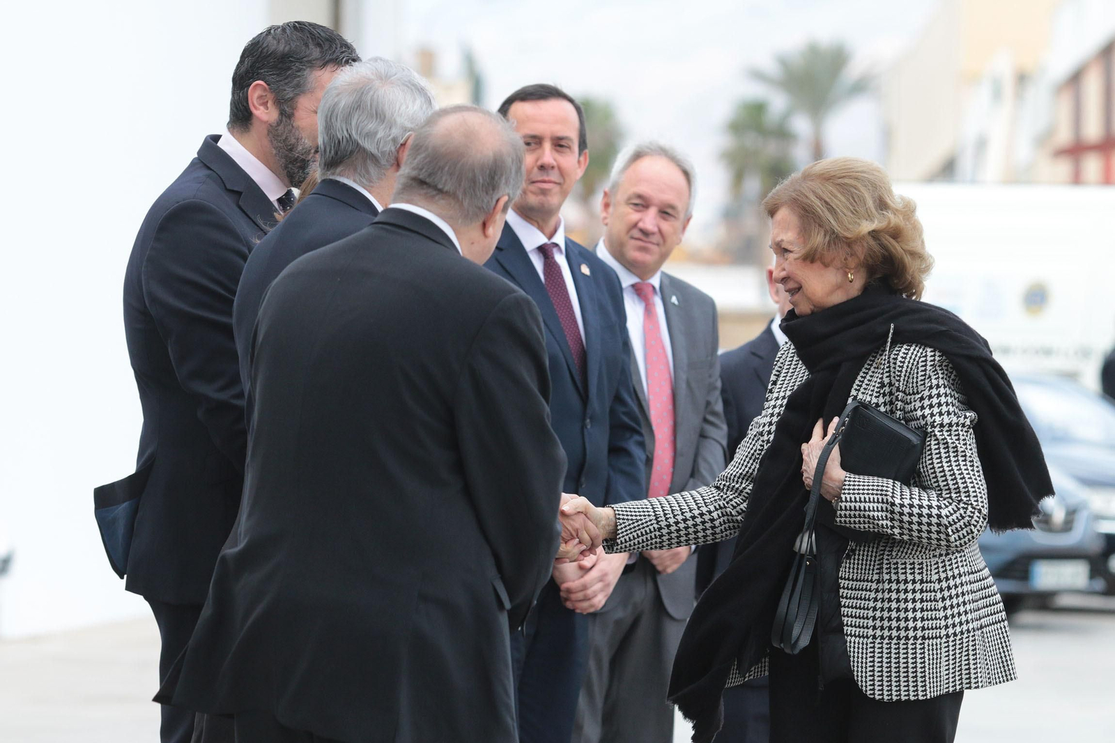 La Reina Sofía visita el Banco de Alimentos de Almería