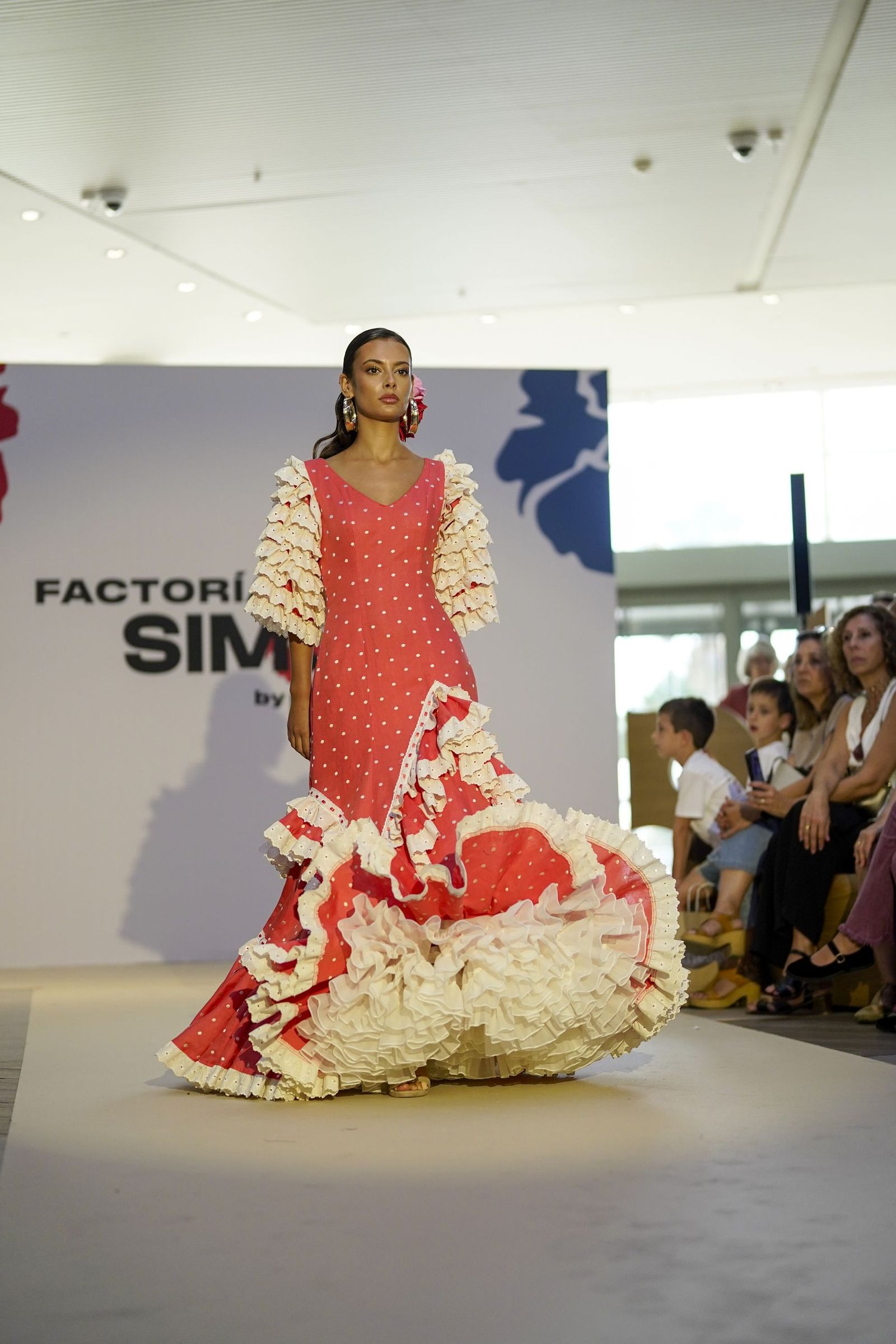 Simof adelanta las primeras tendencias en moda flamenca para 2027, todas las fotos