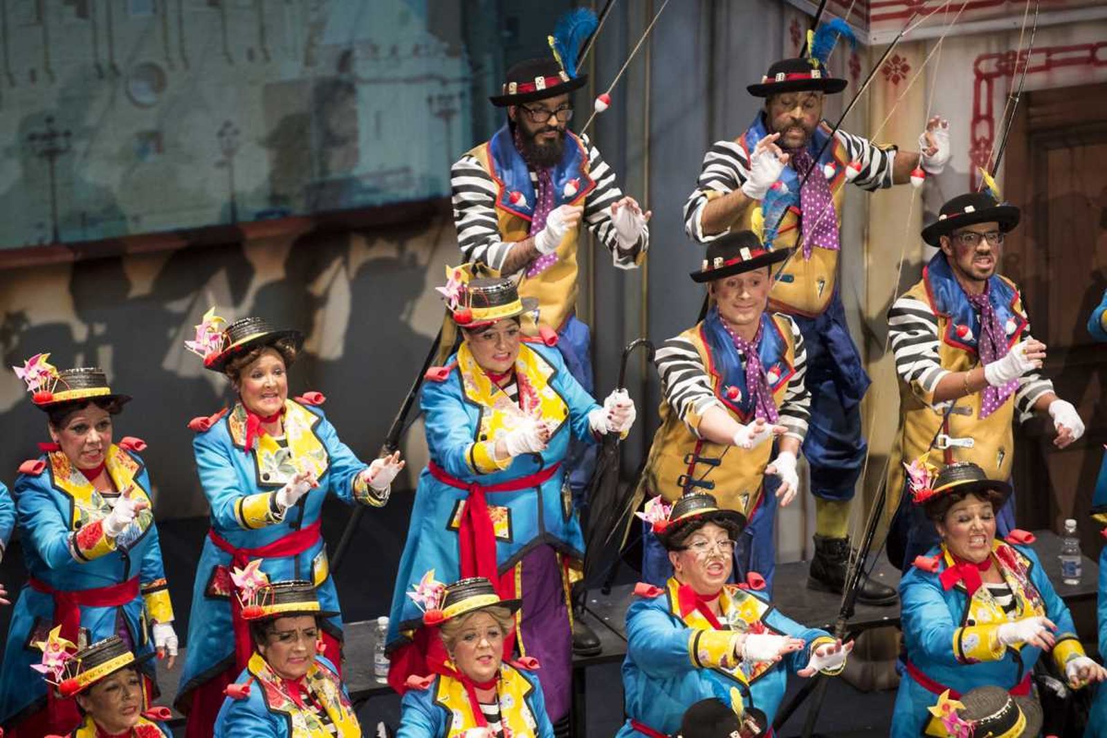 Las imágenes de la decimocuarta función clasificatoria