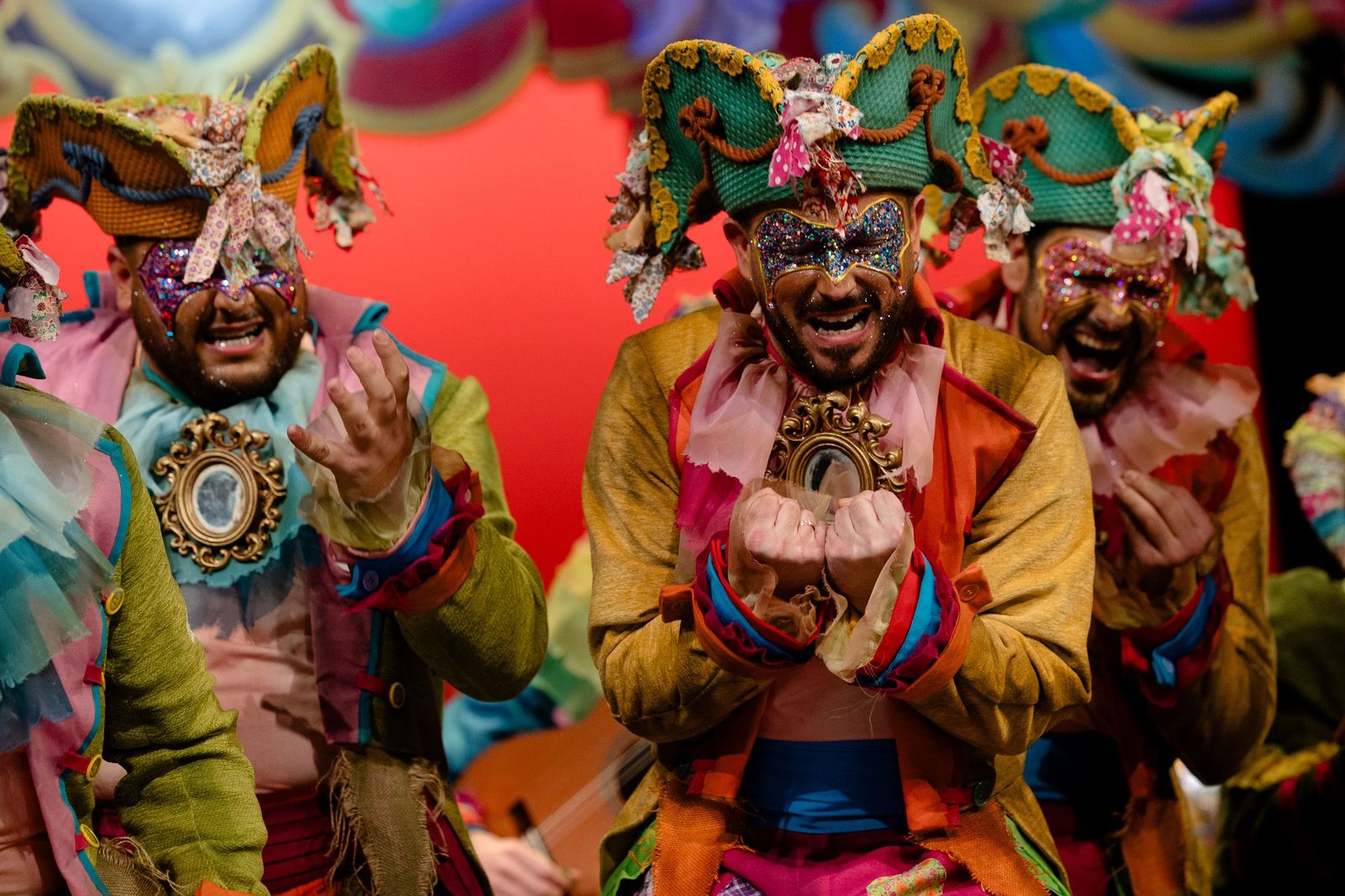 Búscate entre las mejores imágenes de la sexta sesión de cuartos de final del COAC 2026