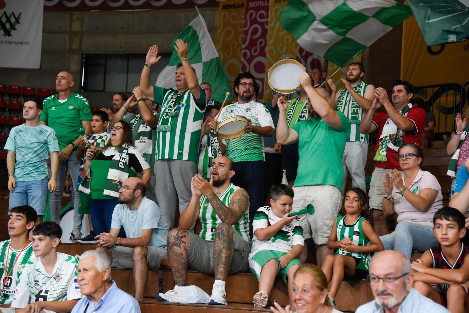 El Betis Baloncesto - CB Morón, en imágenes