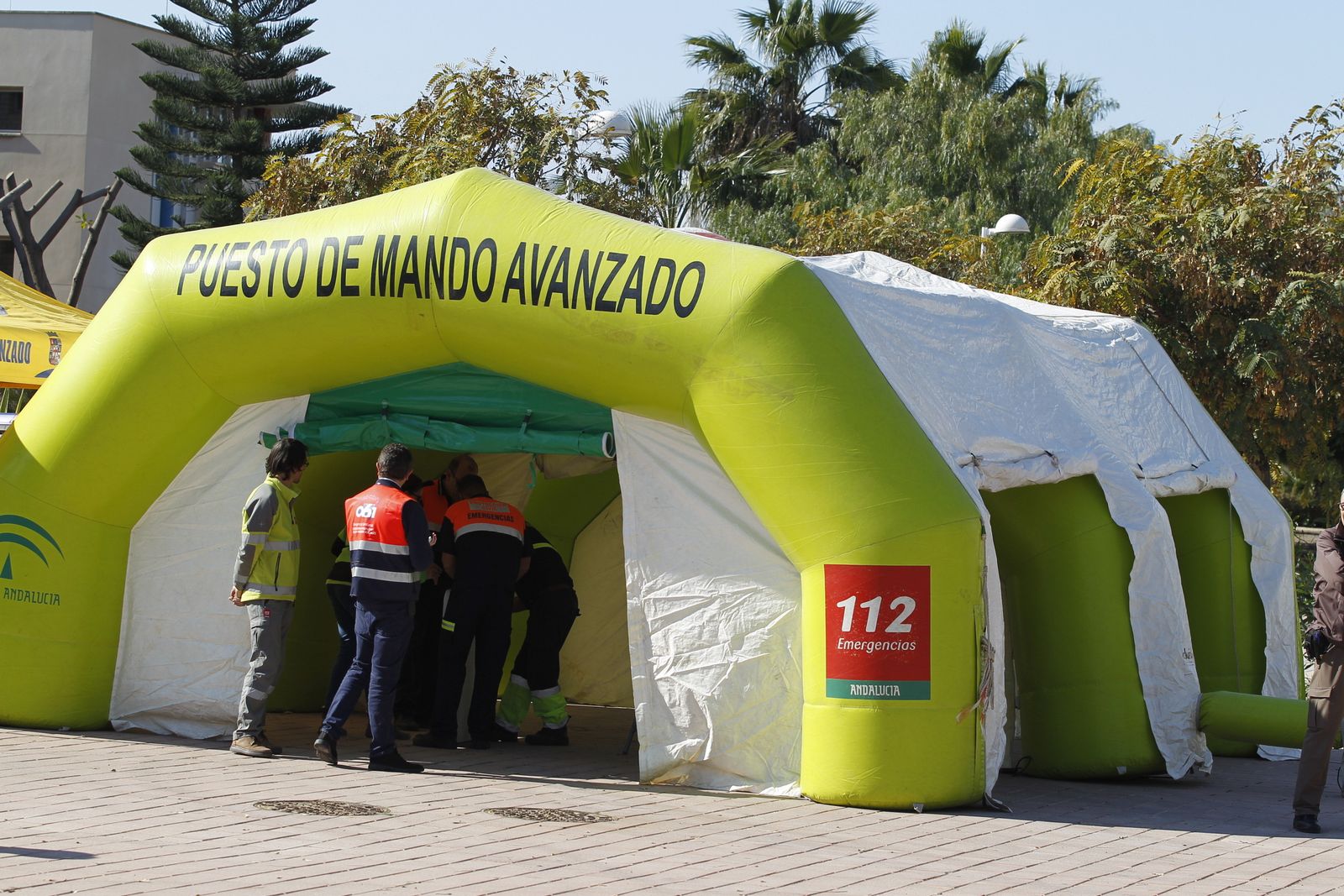 Las imágenes del simulacro de accidente con víctimas en la UAL