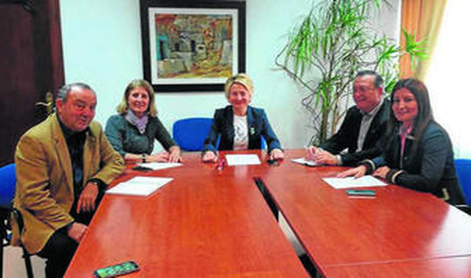 Reunión de los concejales de barrio, ayer en el Ayuntamiento.