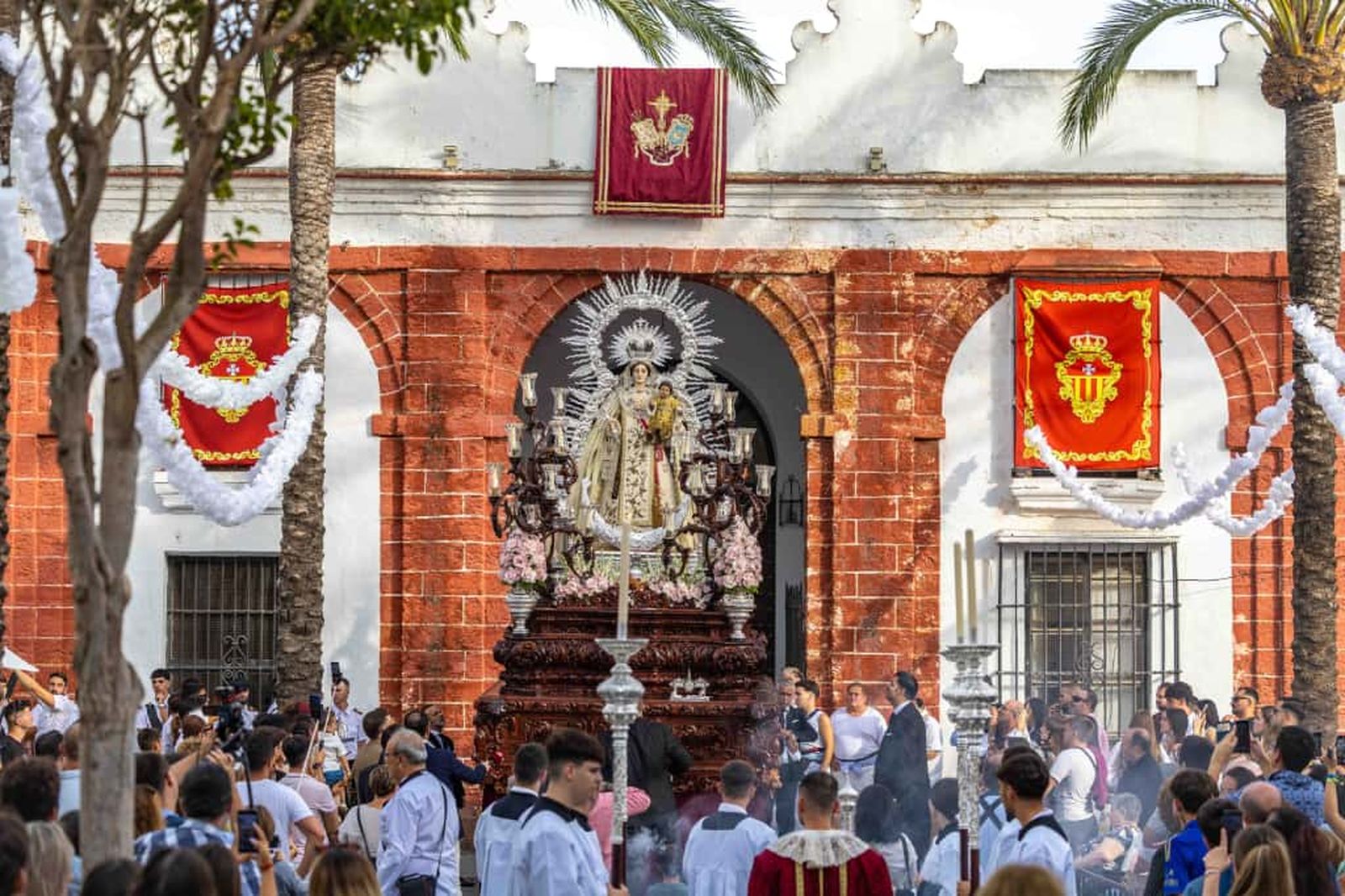 Procesión de la Virgen de las Mercedes en San Fernando: las imágenes