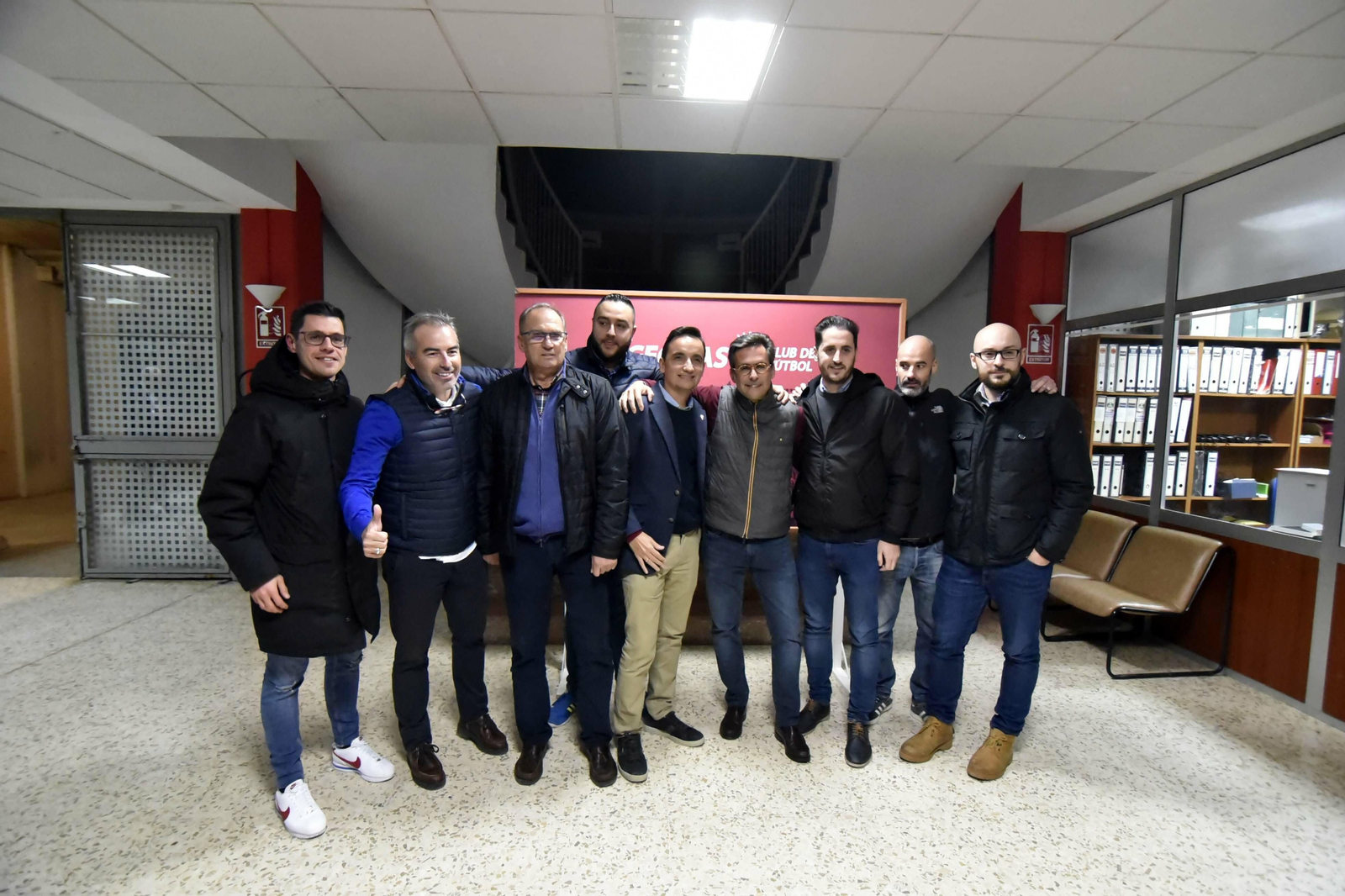 Andión y algunos de sus compañeros, la noche de las elecciones.