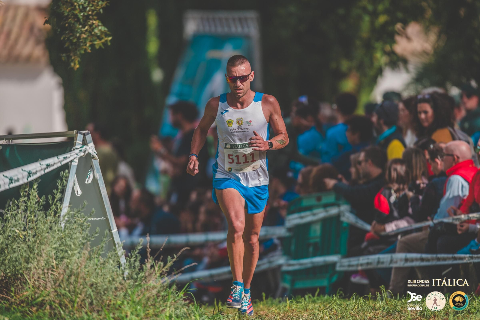 Búscate en las fotos del Cross de Itálica 2025 | 12
