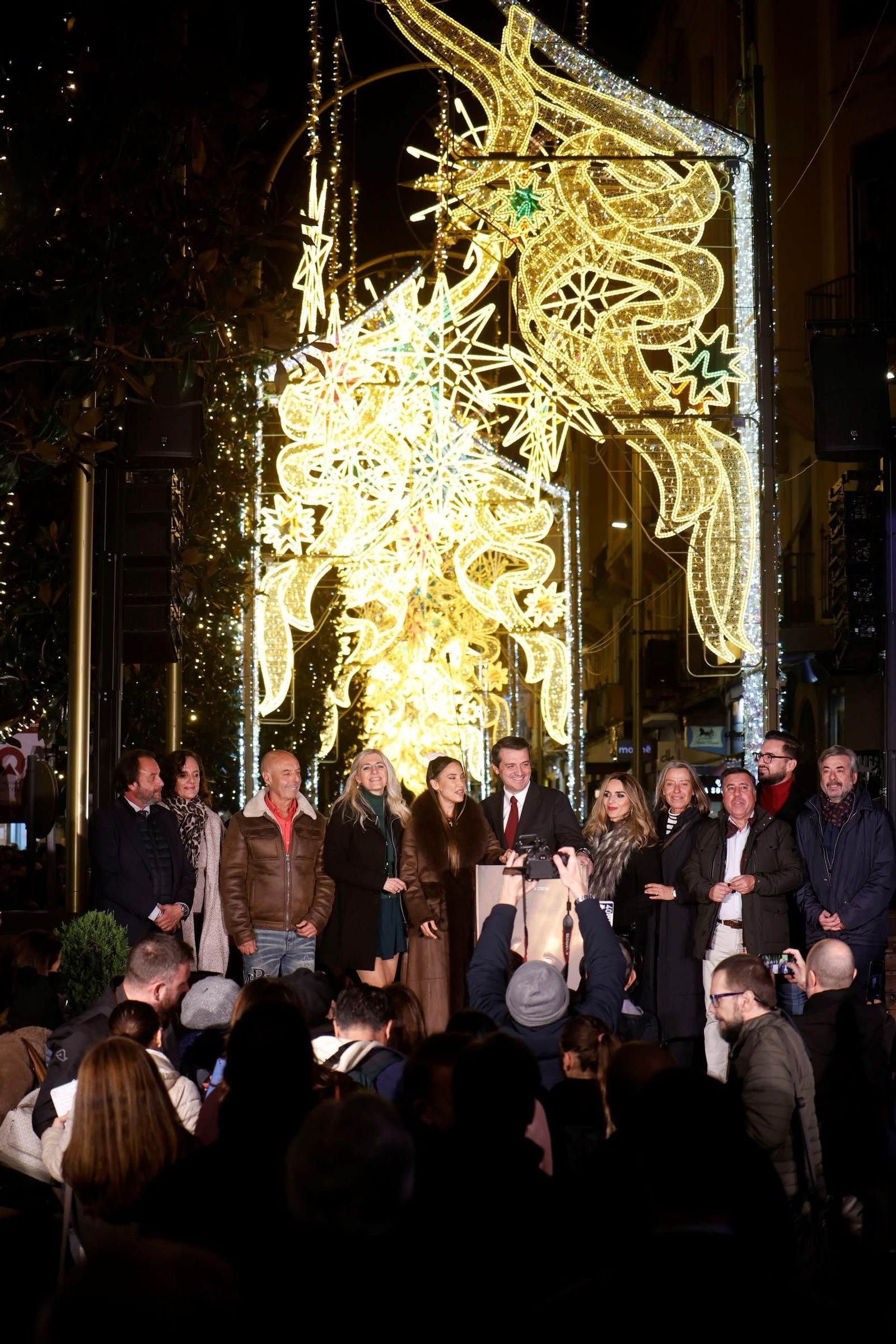 Así ha sido el espectácular encendido de las luces de Navidad de Córdoba