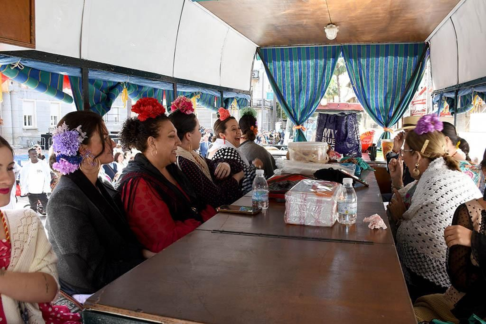 Las mejores imágenes de los peregrinos en la salida de Emigrantes