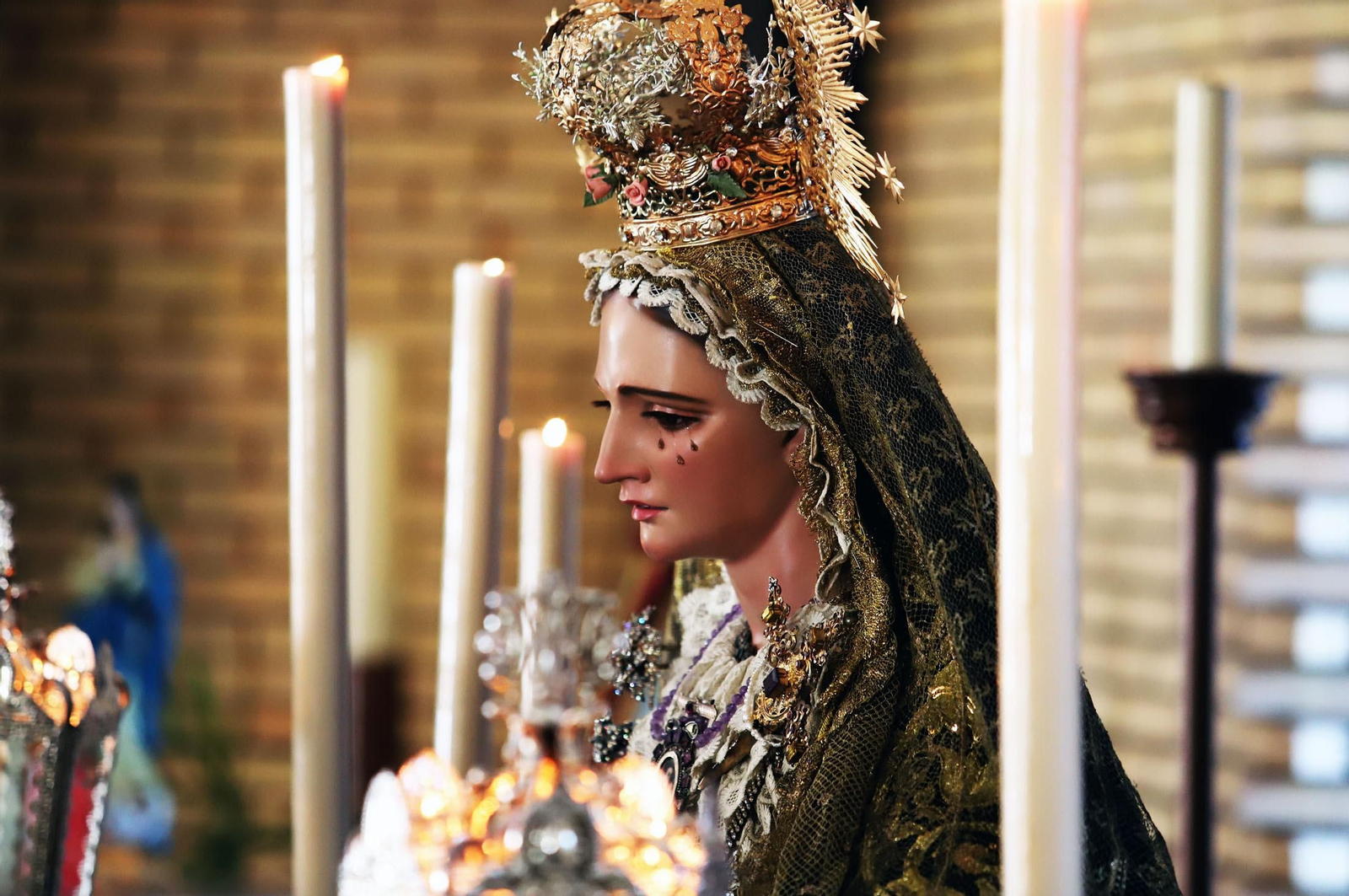 Bendición de María Santísima de la Trinidad en la iglesia de la Sagrada Familia