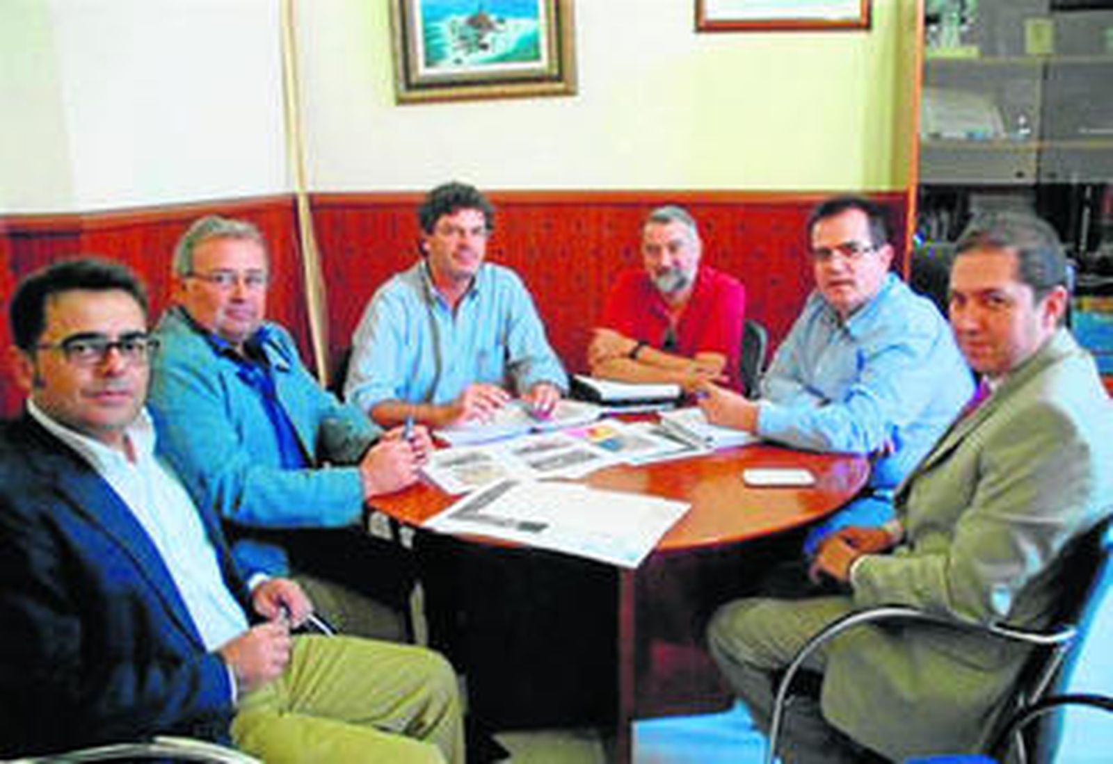 Momento de la reunión mantenida hace unos días en el Consistorio nijareño.