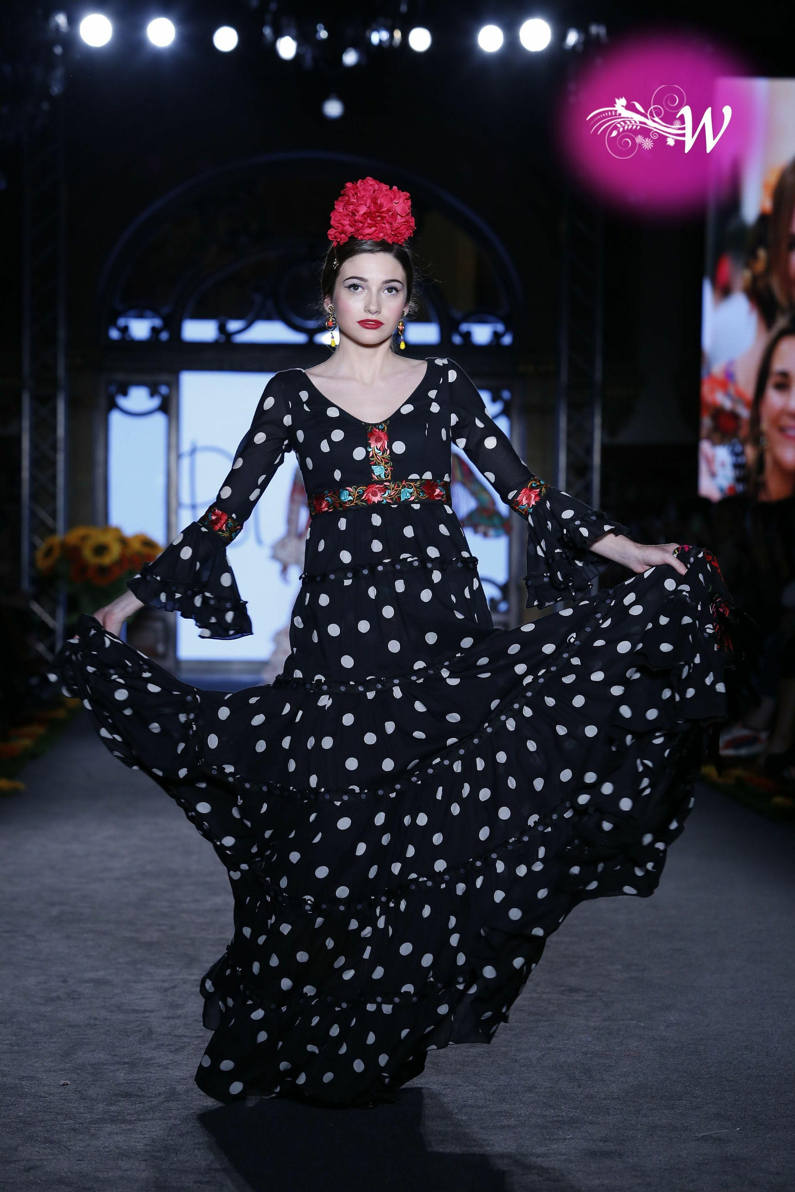 Pol Núñez celebra su 25 aniversario en We Love Flamenco 2020, todas las fotos del desfile Pol Núñez celebra su 25 aniversario en We Love Flamenco 2020, todas las fotos del desfile