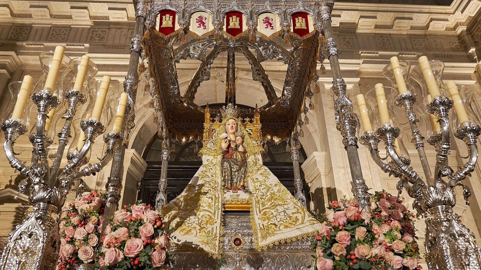 La Virgen de Valme en su paso procesional
