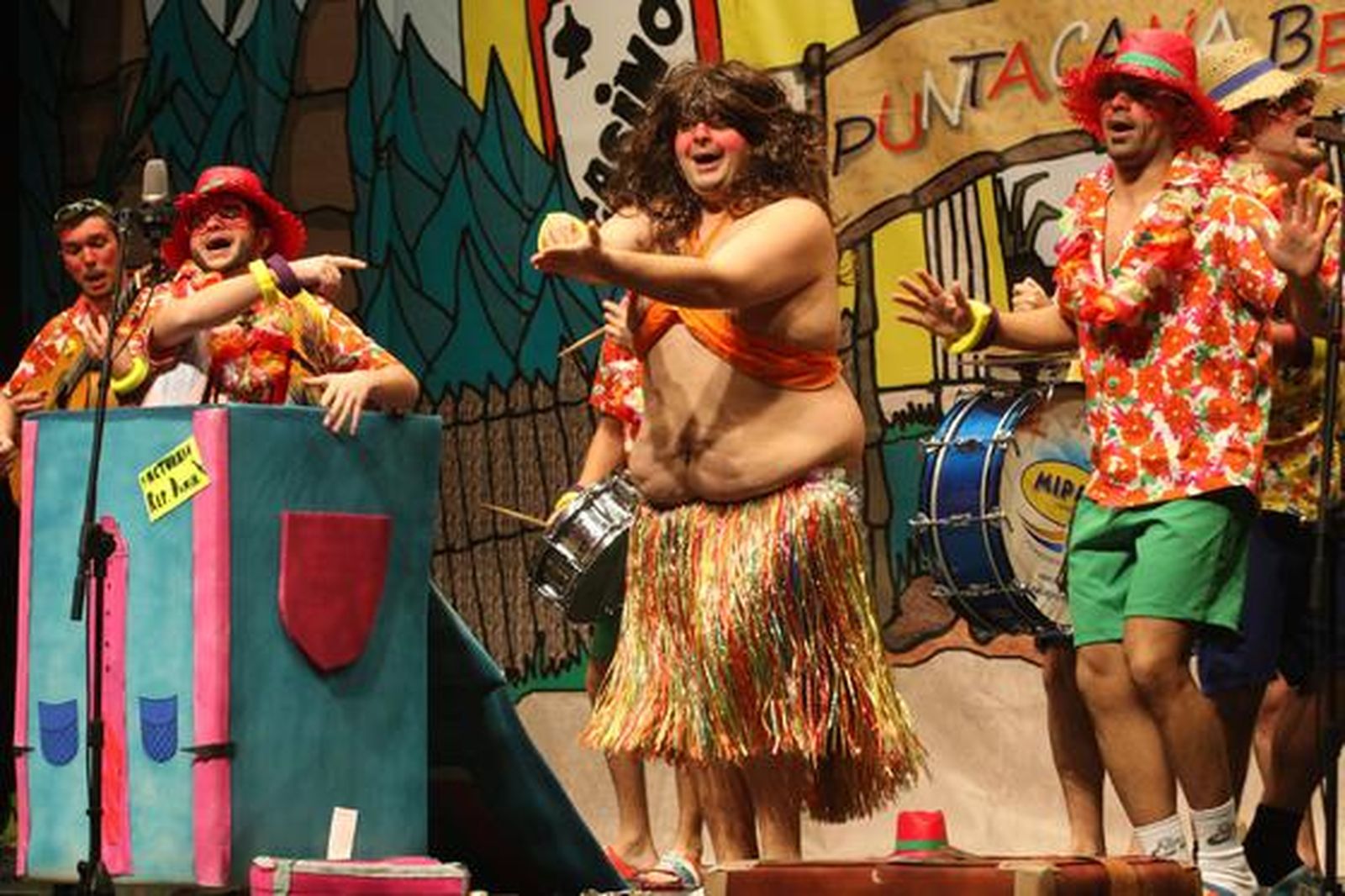 Chirigota de La Línea 'Los pulseritas'./Fotos:Paco Guerrero

Foto: Paco Guerrero