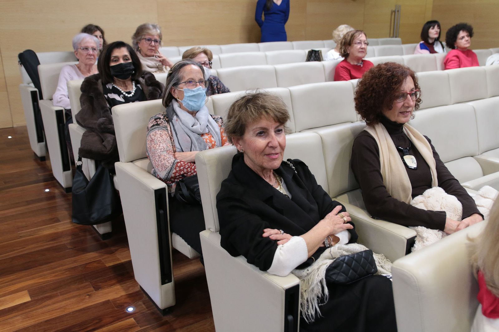 El Diario de los Libros, con Cristina Campos y su novela 'Historias de mujeres casadas'
