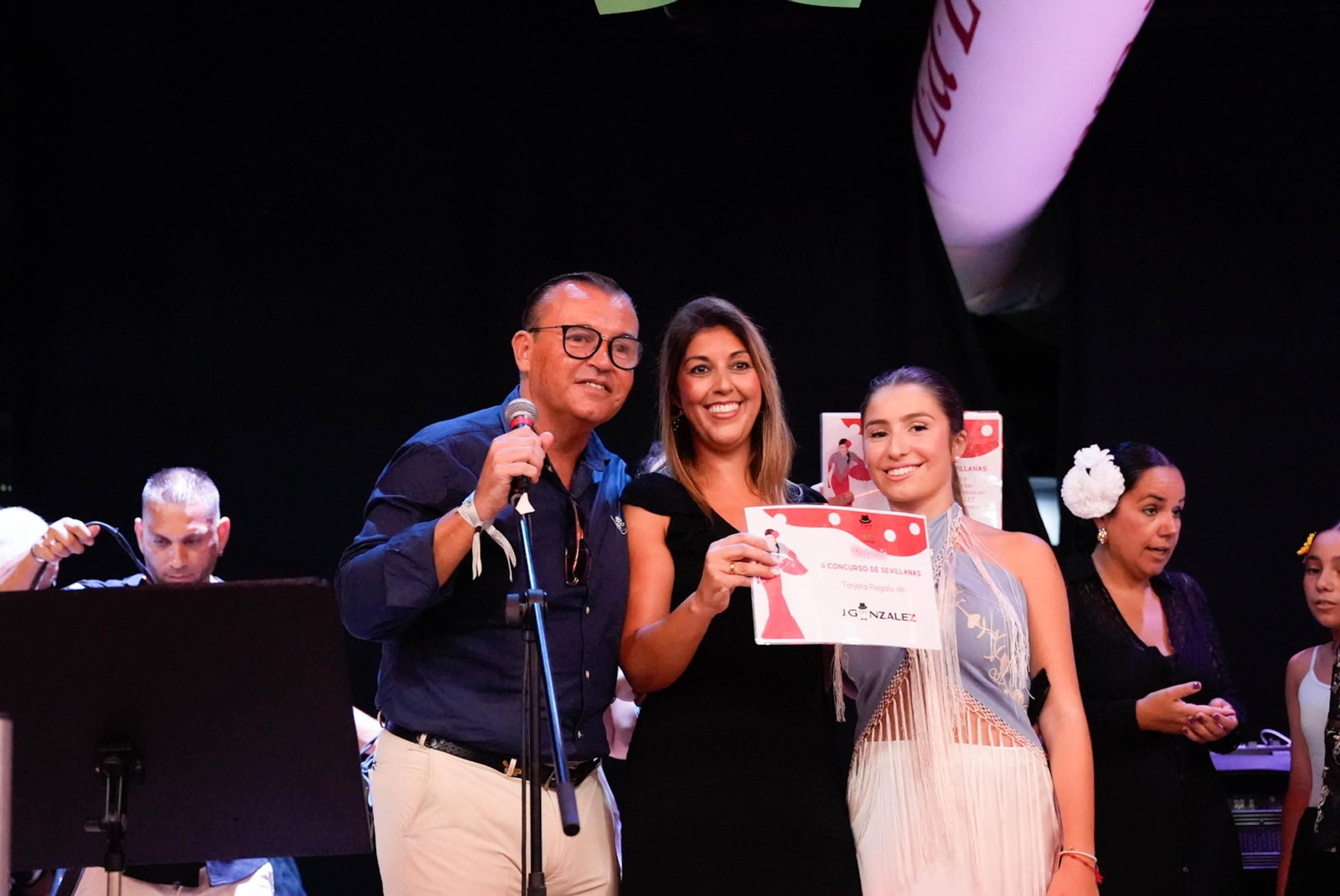 La final del concurso de sevillanas en la Lola