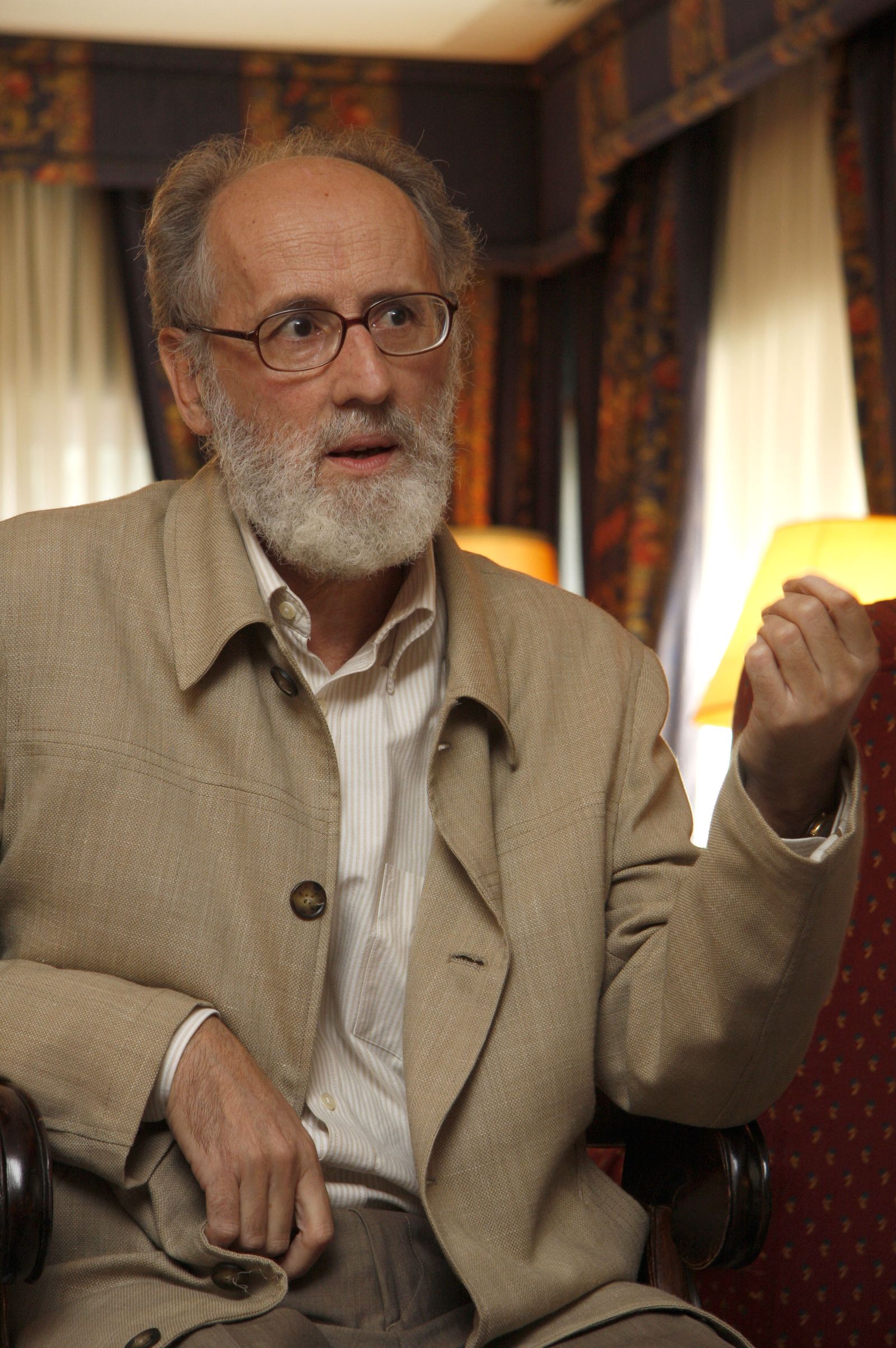 El catedrático emérito de Filología Griega y Latina de la Universidad de Sevilla Francisco Socas participará hoy en la jornada inaugural del ciclo.