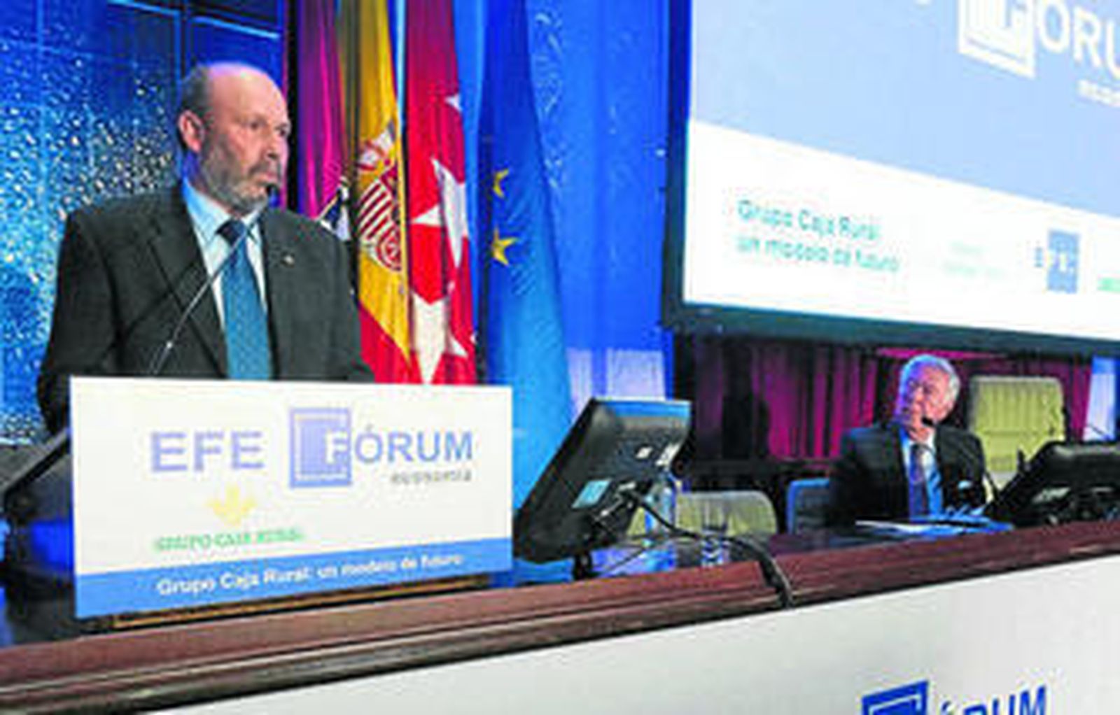 Ernesto Moronta, presidente de la AECR, y José Luis García Palacios, presidente del Banco Cooperativo Español.