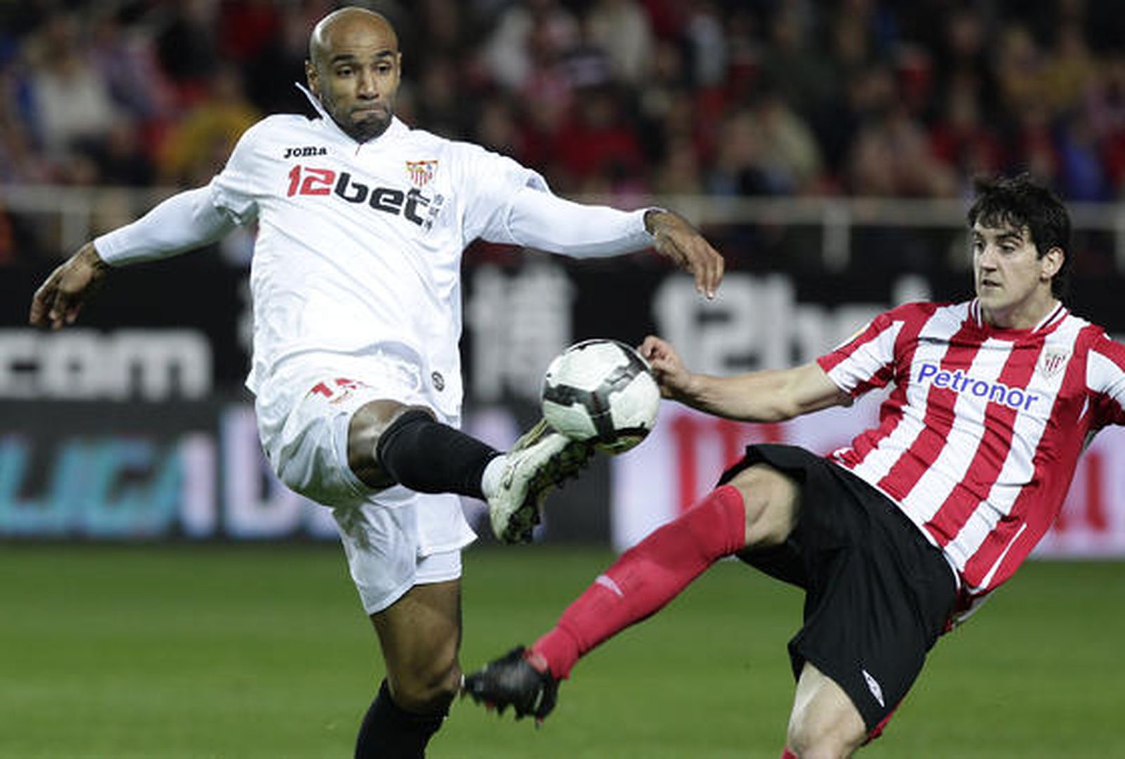El Sevilla no pasa del empate en casa ante el Athletic de Bilbao. / Antonio Pizarro