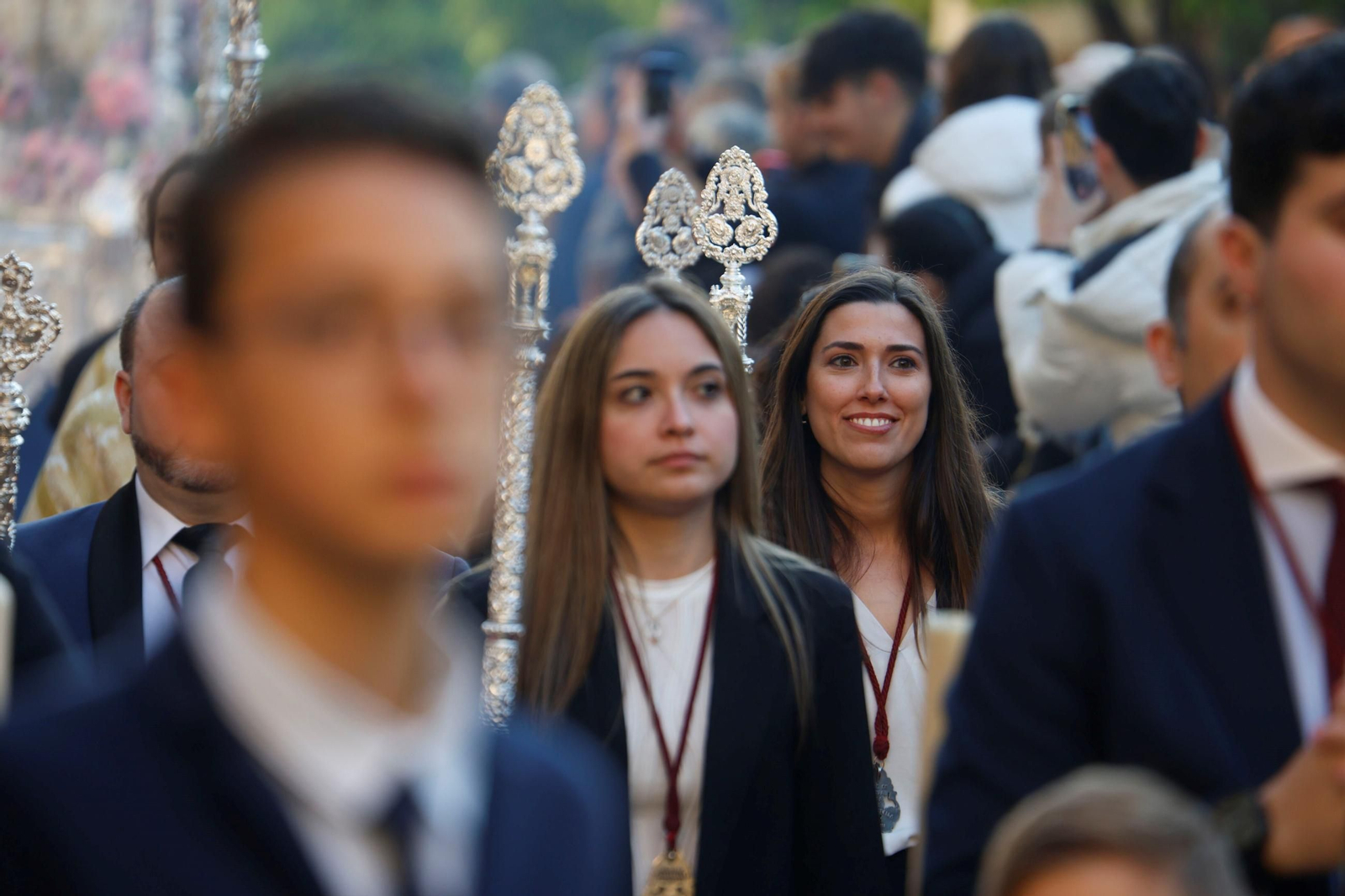 El traslado de la Estrella en este Sábado Santo de Córdoba, en imágenes