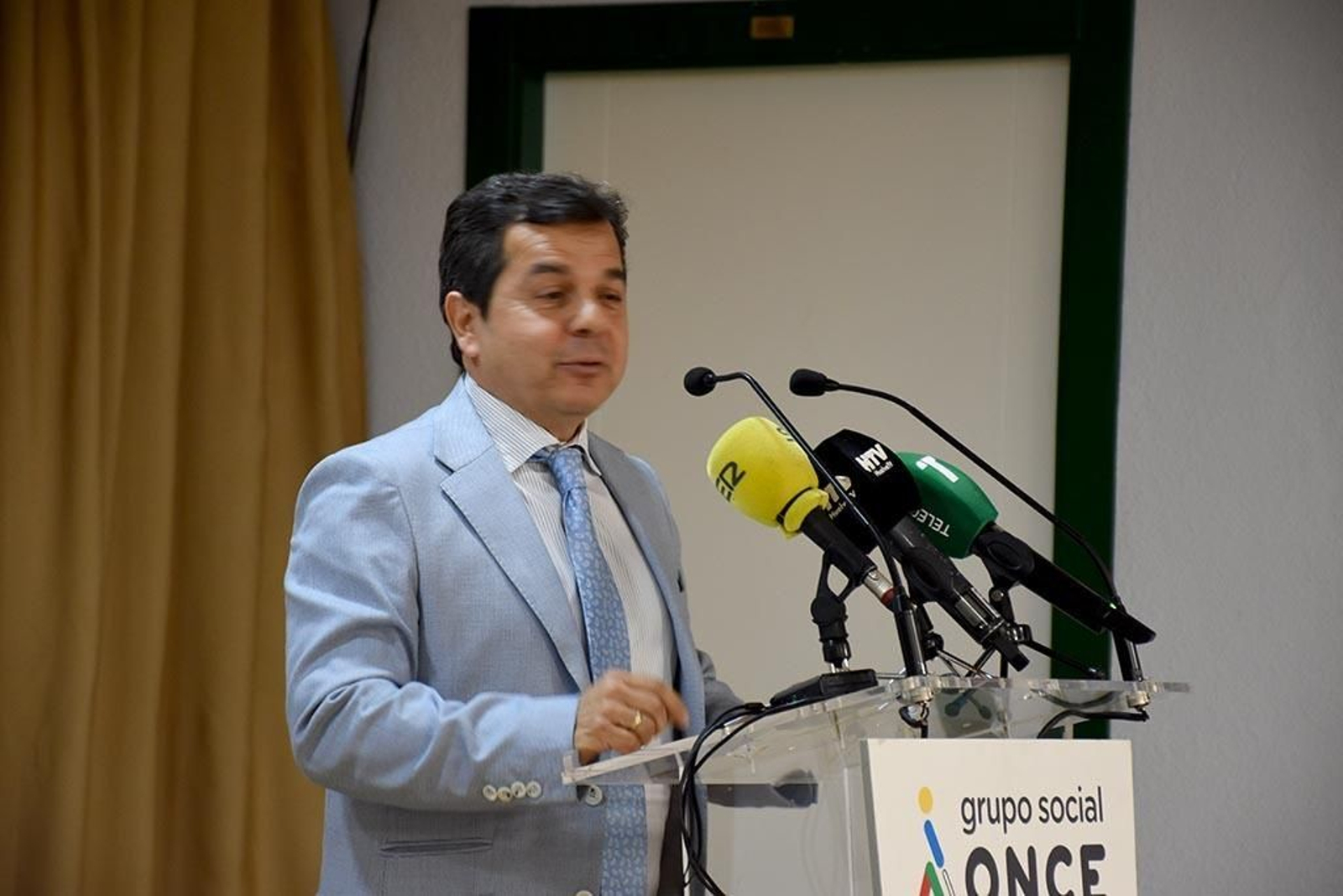 Inauguración de la Semana del Grupo Social ONCE y exposición de material educativo, braille y tiflotécnico