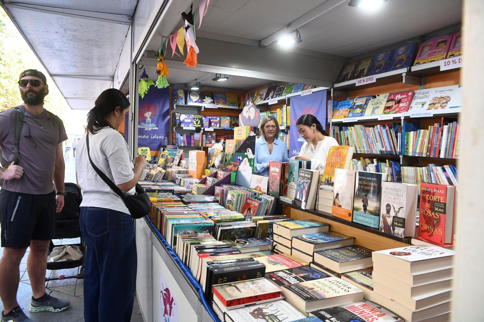 Las mejores imágenes de la inauguración de la Feria del Libro de Córdoba en su 50 aniversario