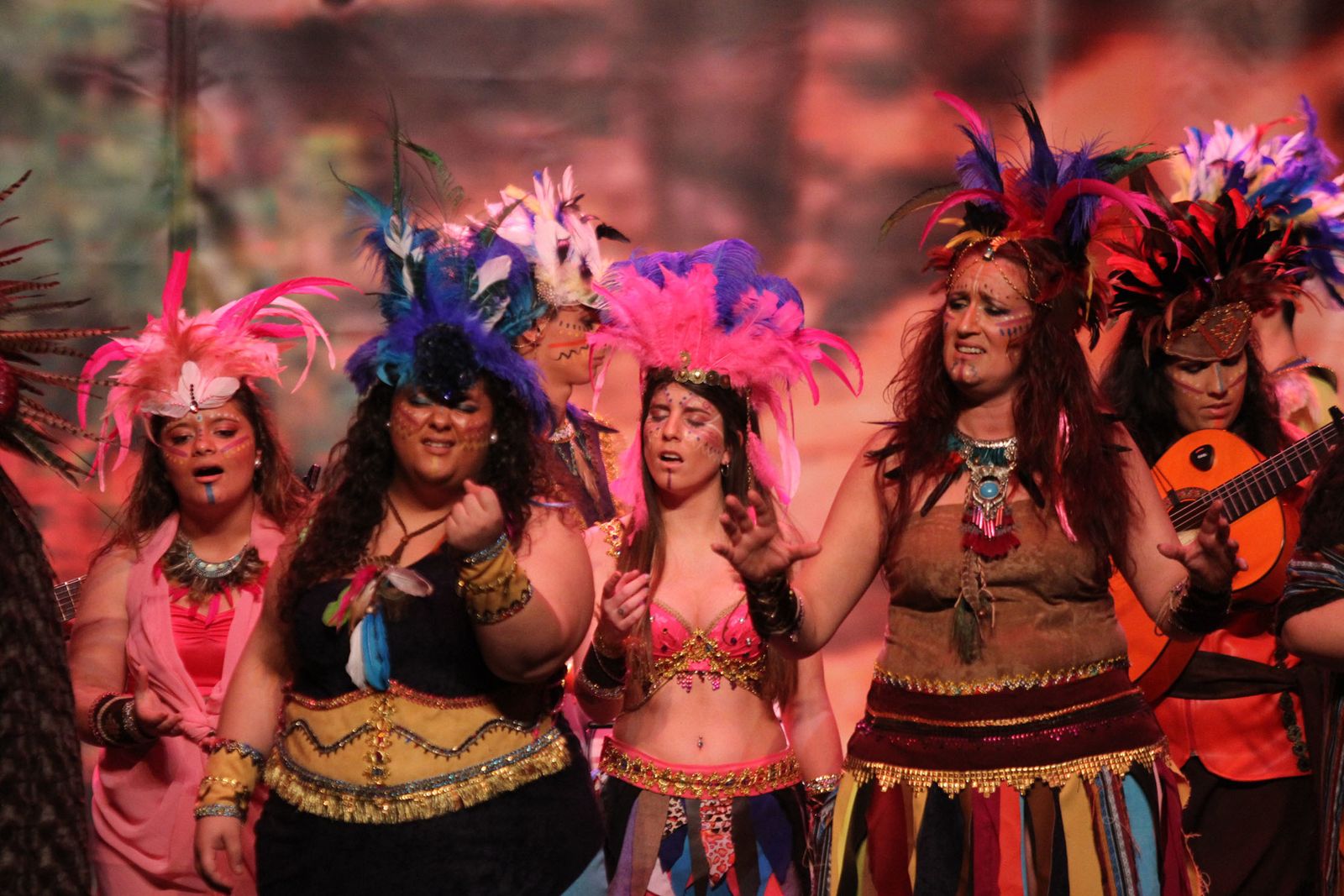 Imágenes del primer día de preliminares de concurso del Carnaval Colombino 2018