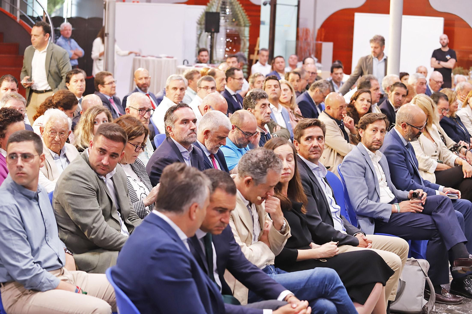 Las imágenes en el Desayuno-Coloquio del Grupo Joly "Competitividad innovación y eficiencia el sector de los frutos rojos ante el reto de la sostenibilidad"