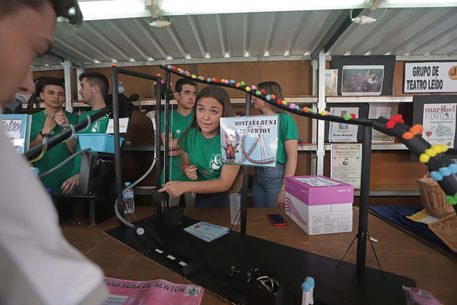 Uno de los puestos de la edición de Diverciencia de 2019.