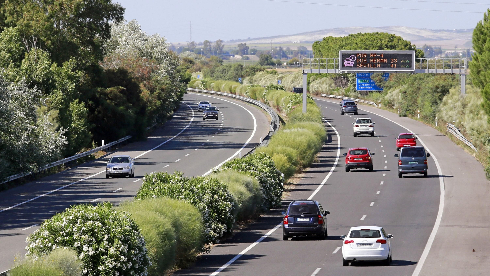 Imagen de archivo de la autopista a Cádiz. Imagen de archivo de la autopista a Cádiz.