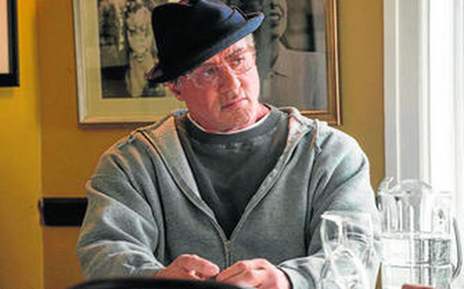 Sylvester Stallone, en una escena de 'Creed', una vuelta de tuerca de la saga 'Rocky' que dirige Ryan Coogler.