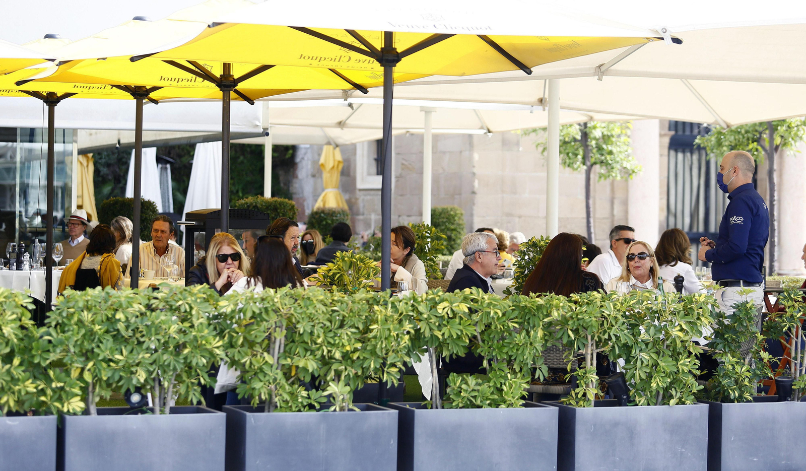 Las fotos de Málaga capital en la reapertura de bares y comercio no esencial