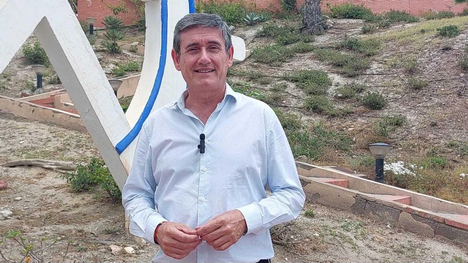 Manuel Cortes, alcalde de Adra, en la presentación del proyecto.