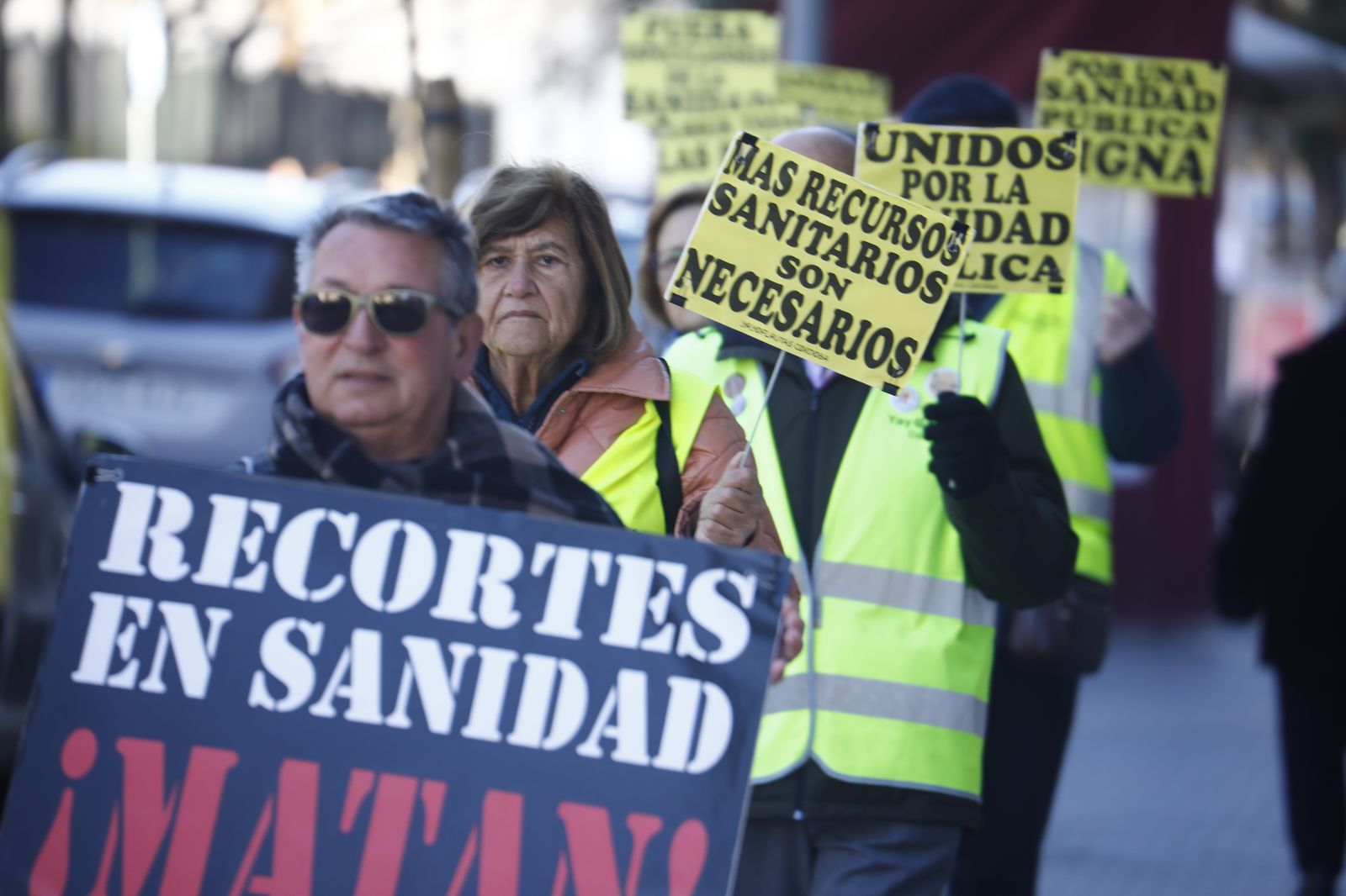 La nueva protesta del colectivo Yayoflautas de Córdoba, en imágenes