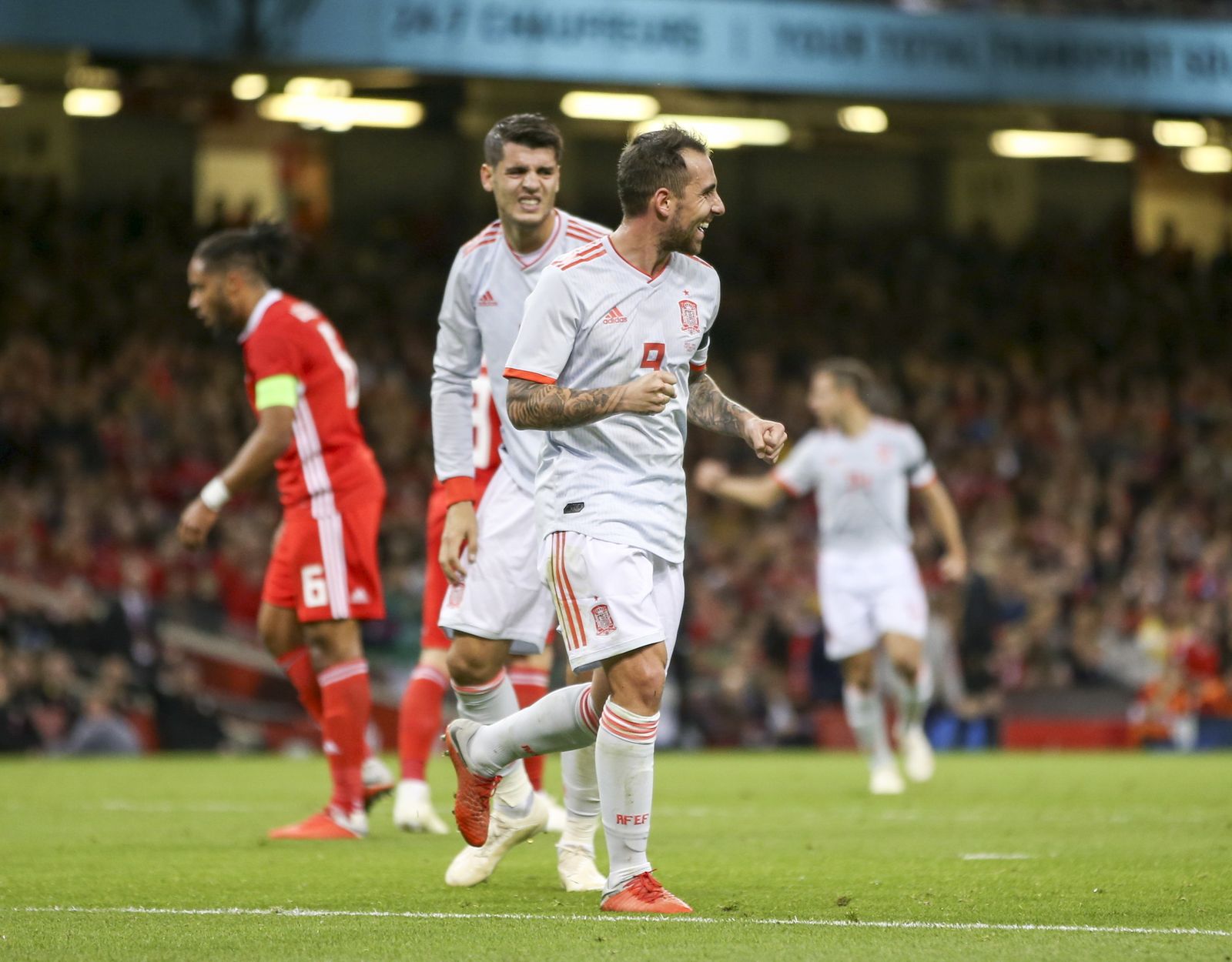 El amistoso entre Gales y España, en imágenes