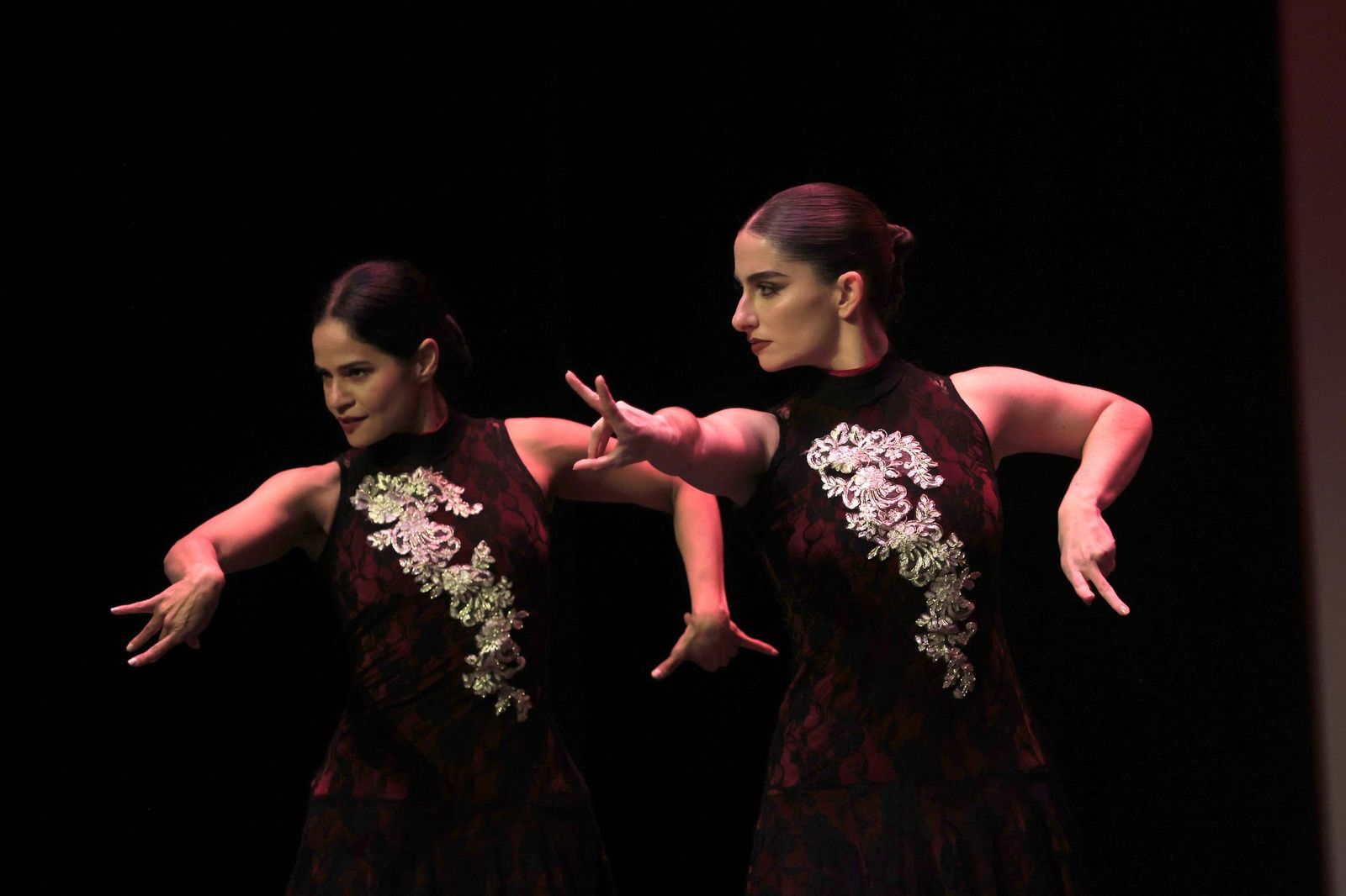 Fotos de la gala por el 45 aniversario del estudio de danza Adagio de Algeciras