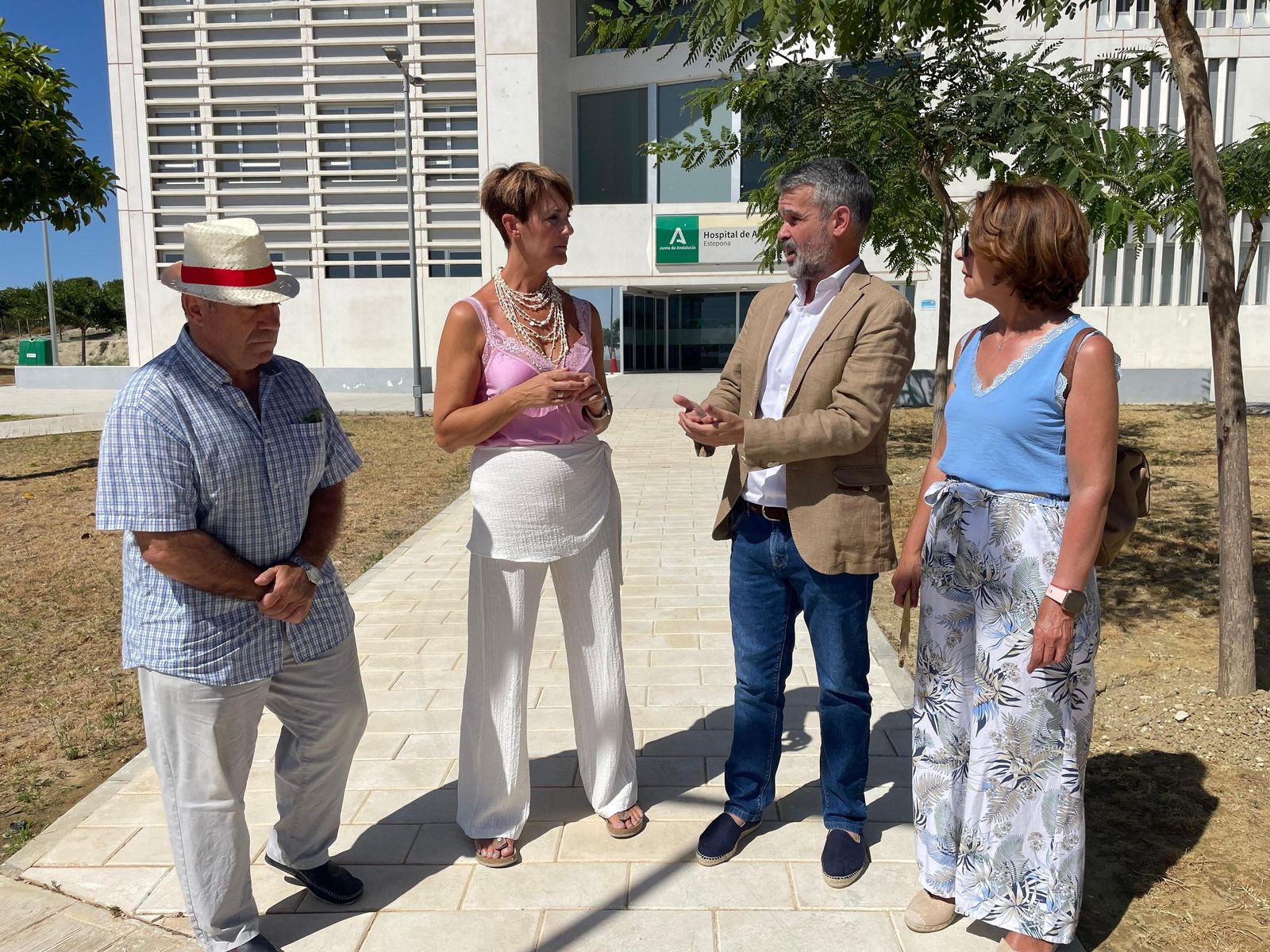 La rueda de prensa celebrada en el Hospital de Estepona.