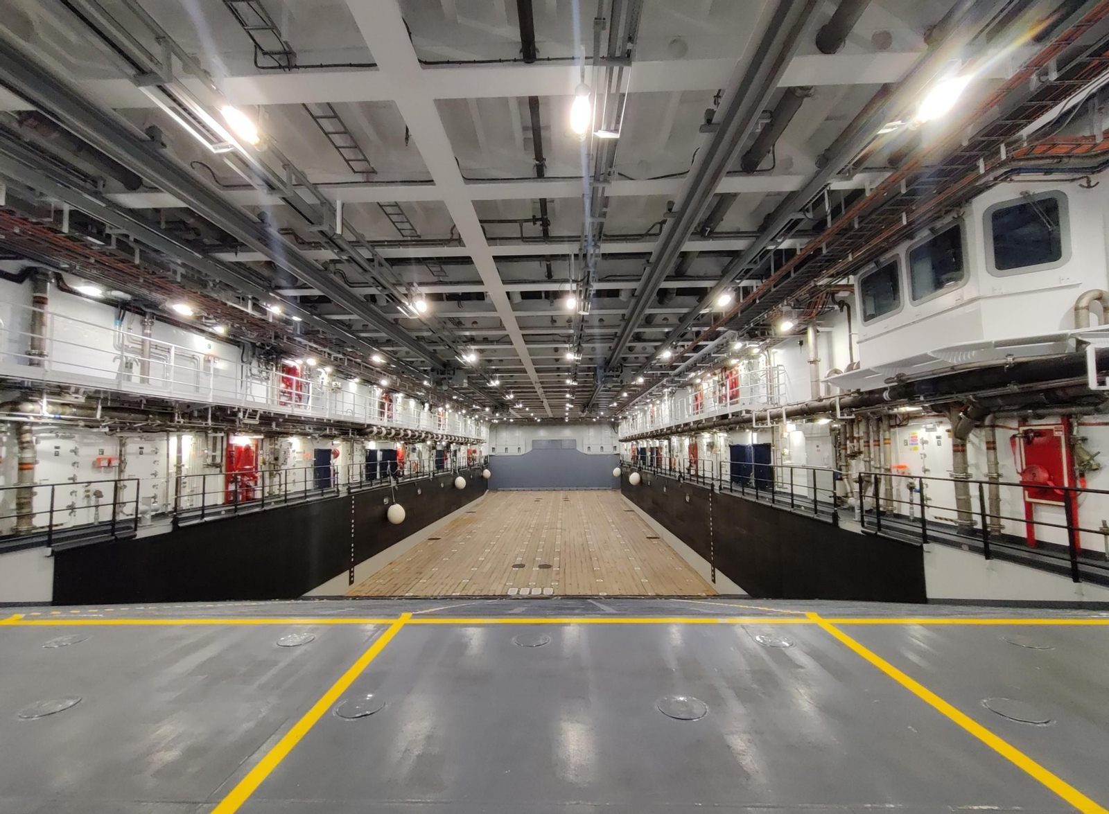 Dique en la popa del barco.